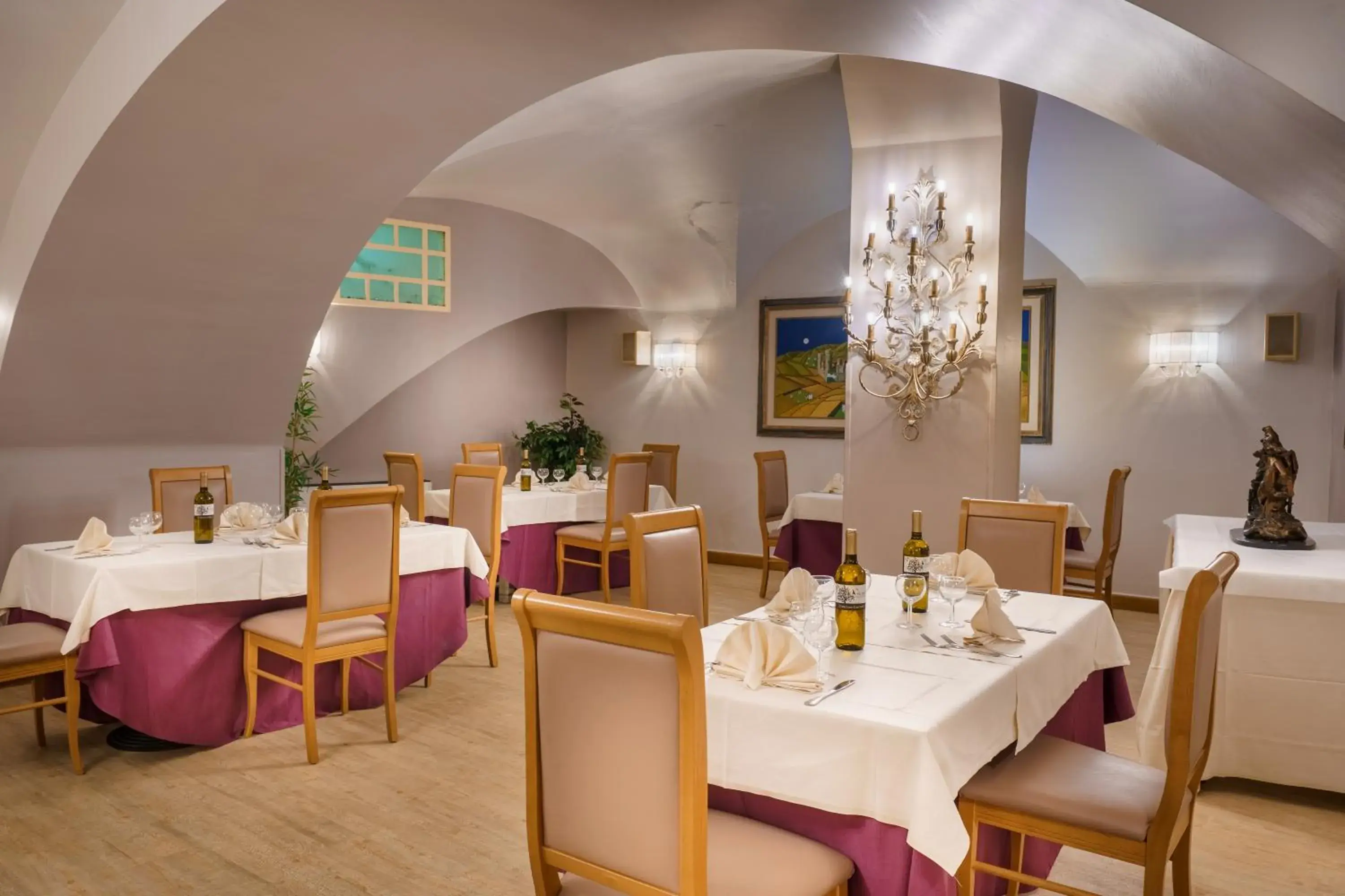 Restaurant/Places to Eat in Dei Priori Boutique Hotel