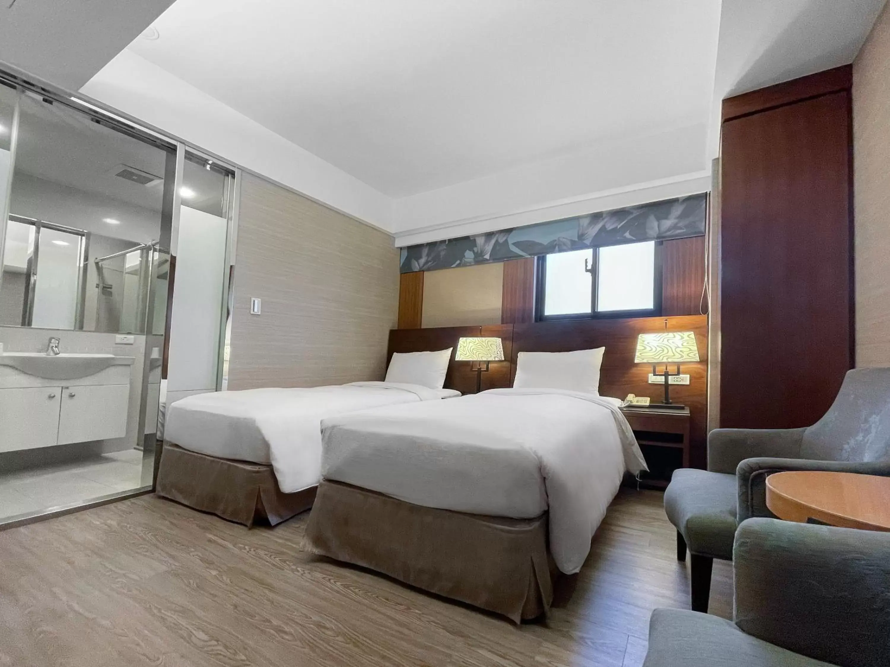 Photo of the whole room, Bed in Guide Hotel Taipei NTU Photo of the whole room, Bed in Guide Hotel Taipei NTU