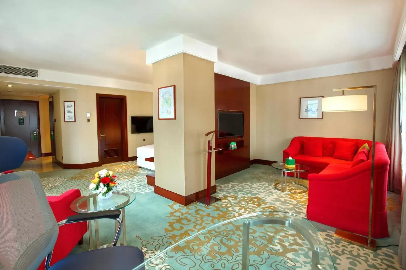 Living room, Seating Area in Holiday Inn Dhaka City Centre, an IHG Hotel