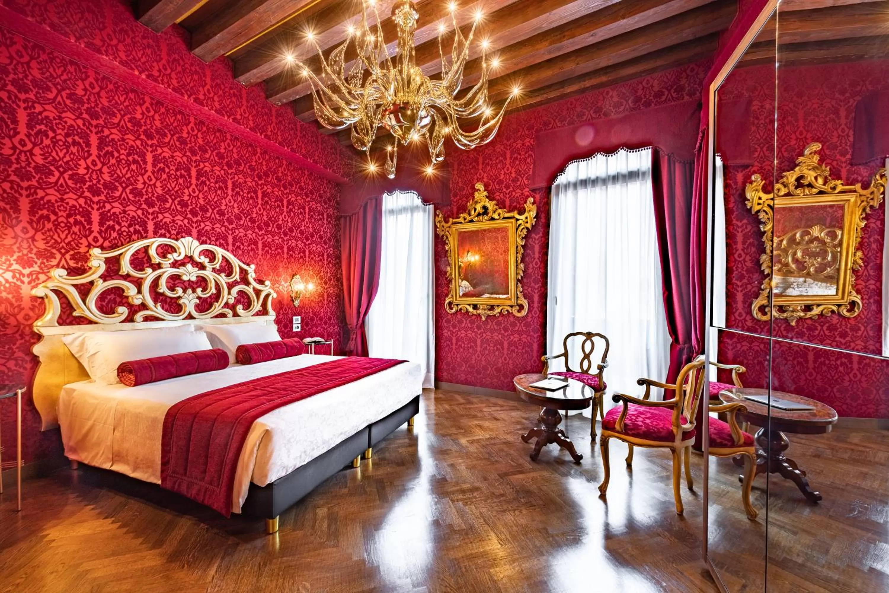 Photo of the whole room, Bed in Palazzo San Lorenzo