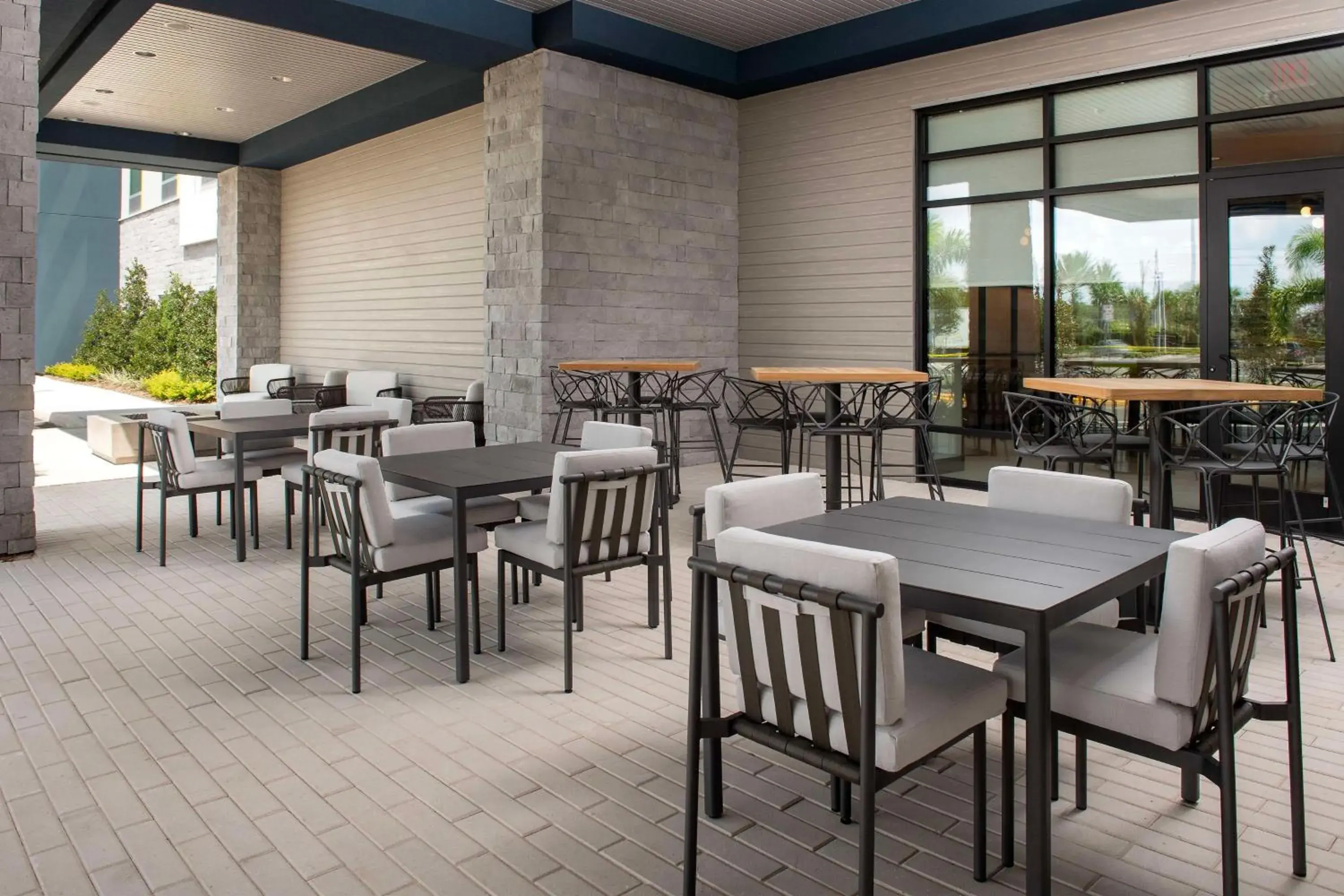 Patio, Restaurant/Places to Eat in Home2 Suites Orlando Lake Nona