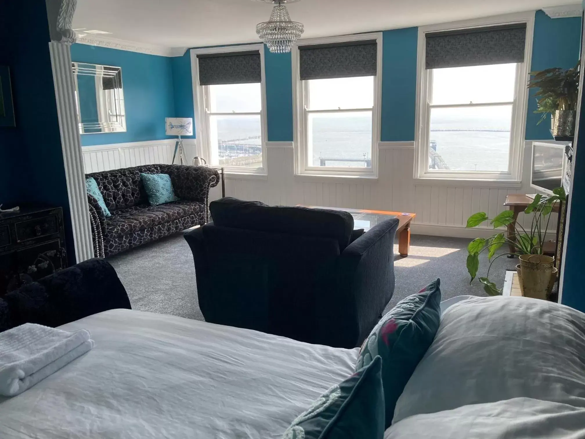 Junior Suite with Sea View in Paragon Home Junior Suite with Sea View in Paragon Home