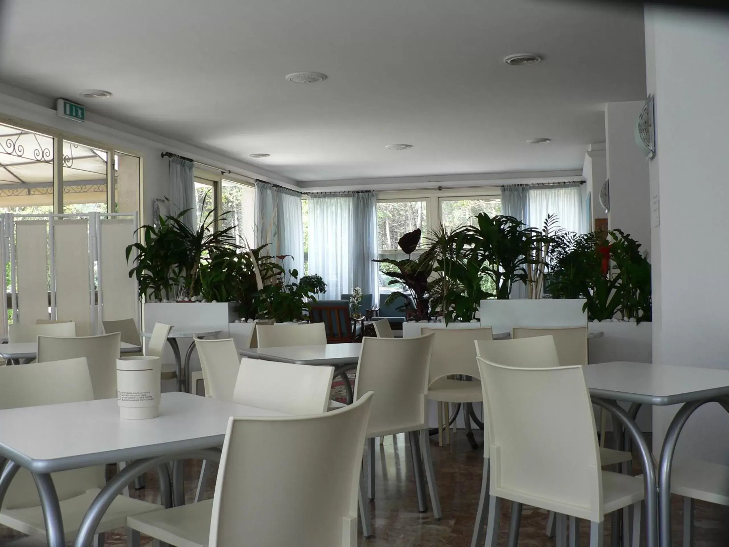 Lounge or bar, Restaurant/Places to Eat in Hotel Haiti