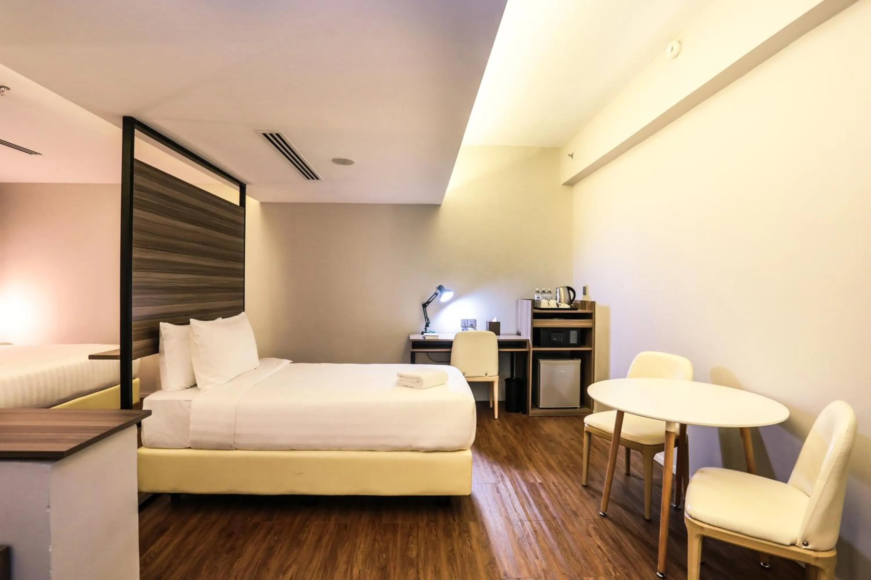 Bedroom, Bed in Days Hotel & Suites by Wyndham KL - Chan Sow Lin MRT or LRT