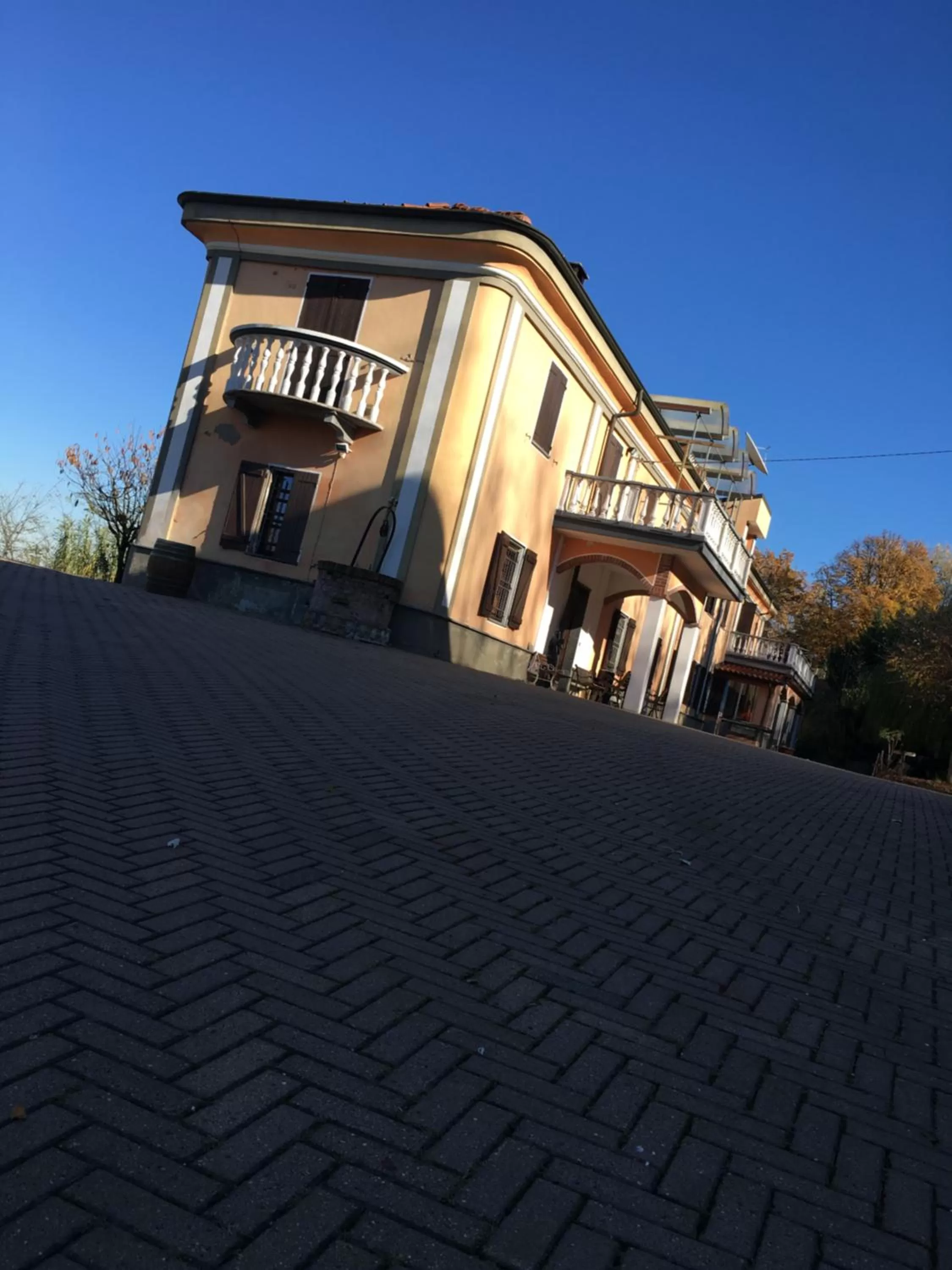 Property building in Rossella alla Villarella dei Tulipani