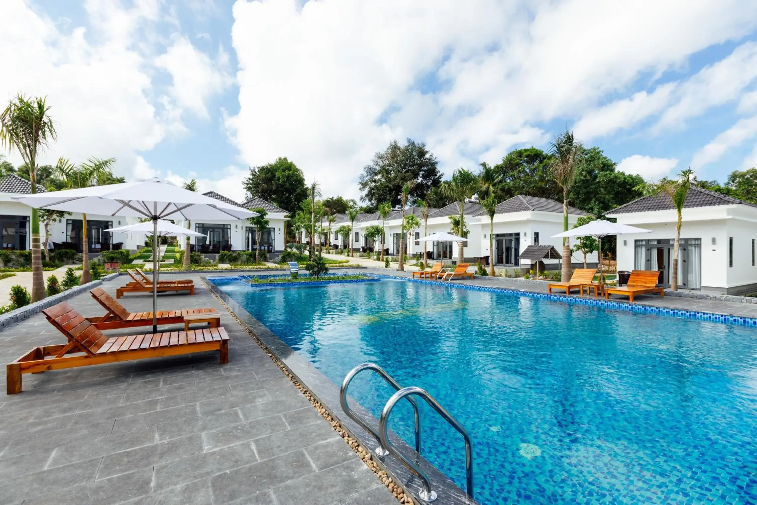 Floor plan, Swimming Pool in Xuan Hien Resort