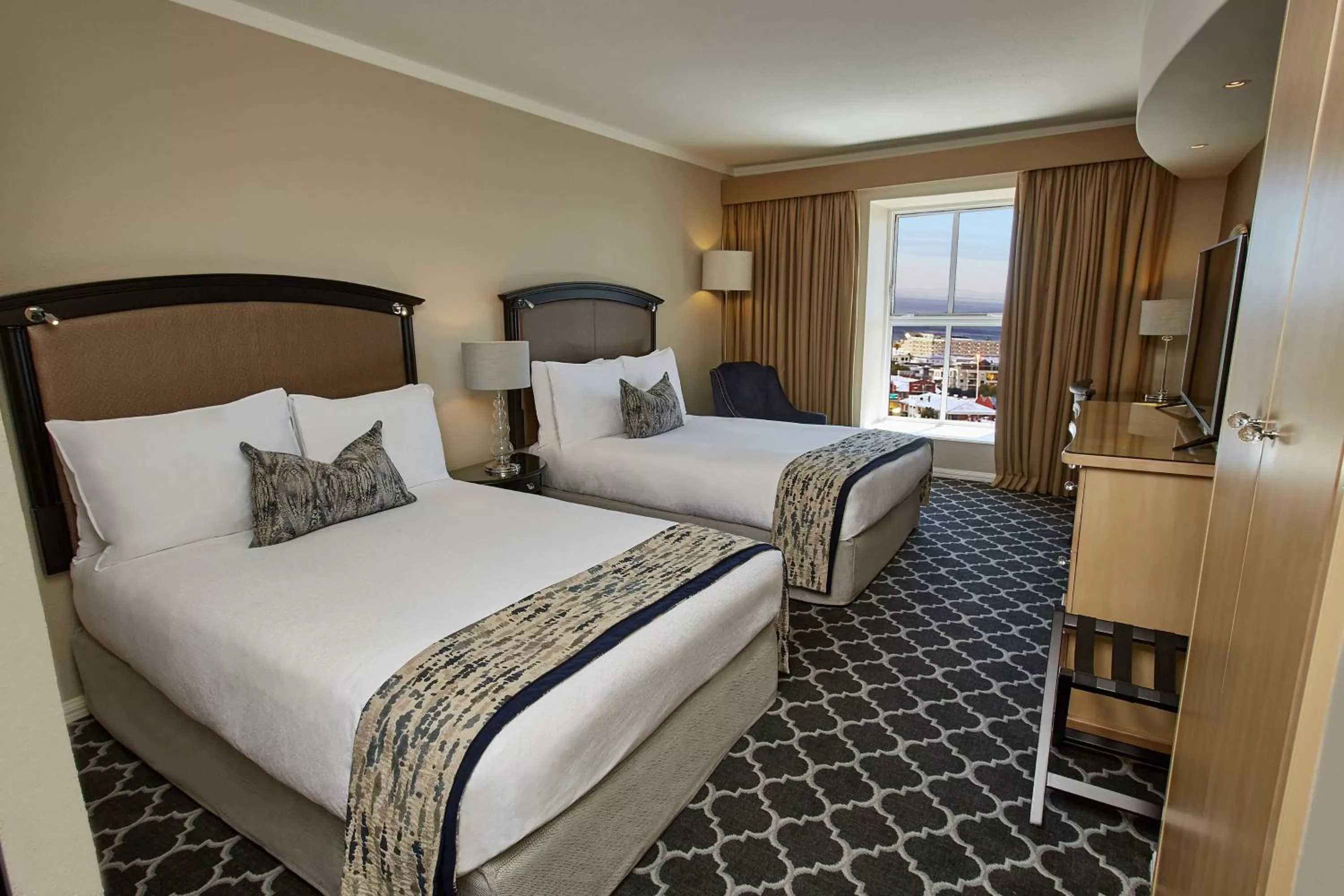 Double Room with Two Double Beds - Smoking in Southern Sun The Cullinan