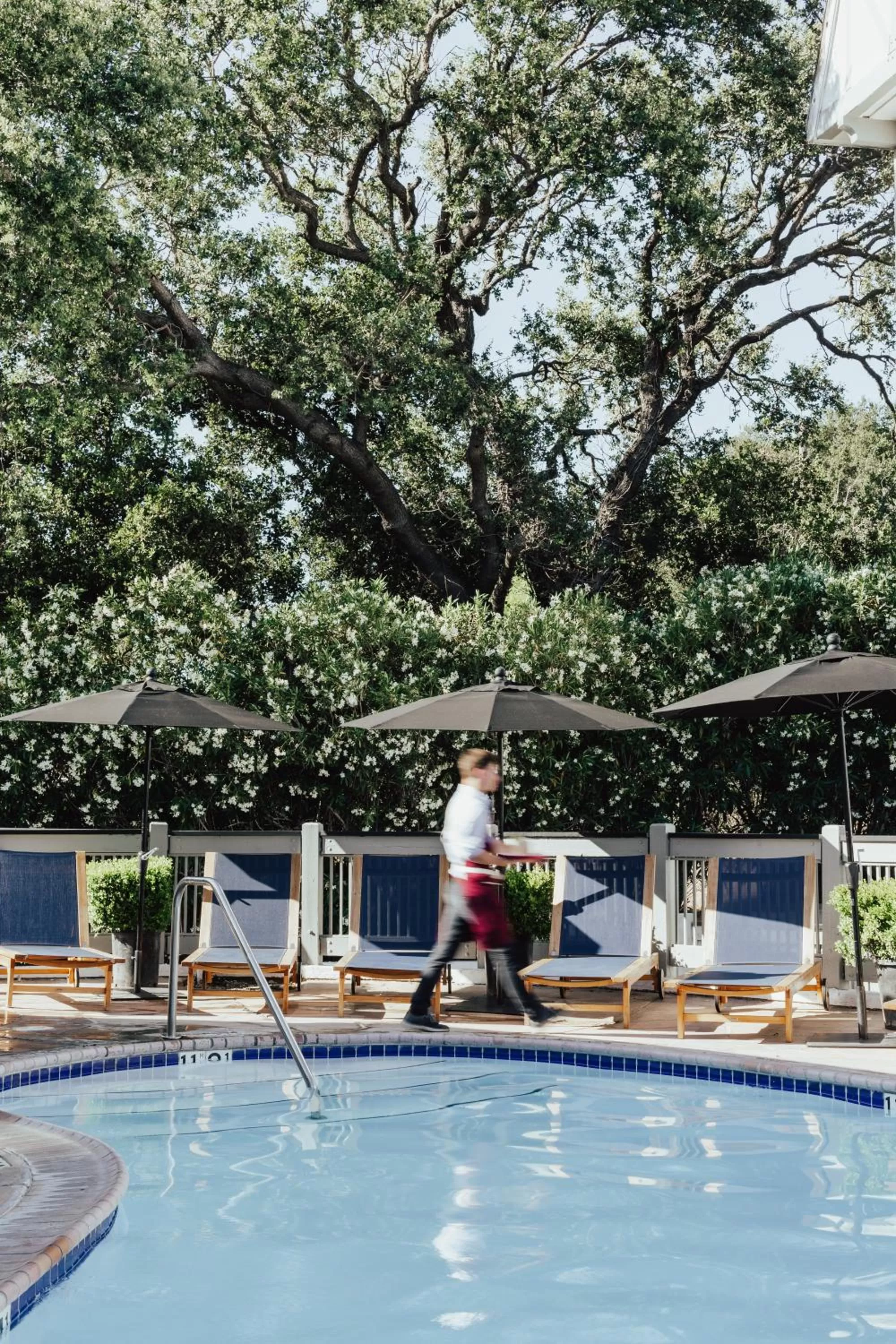 Swimming pool in Vinland Hotel and Lounge