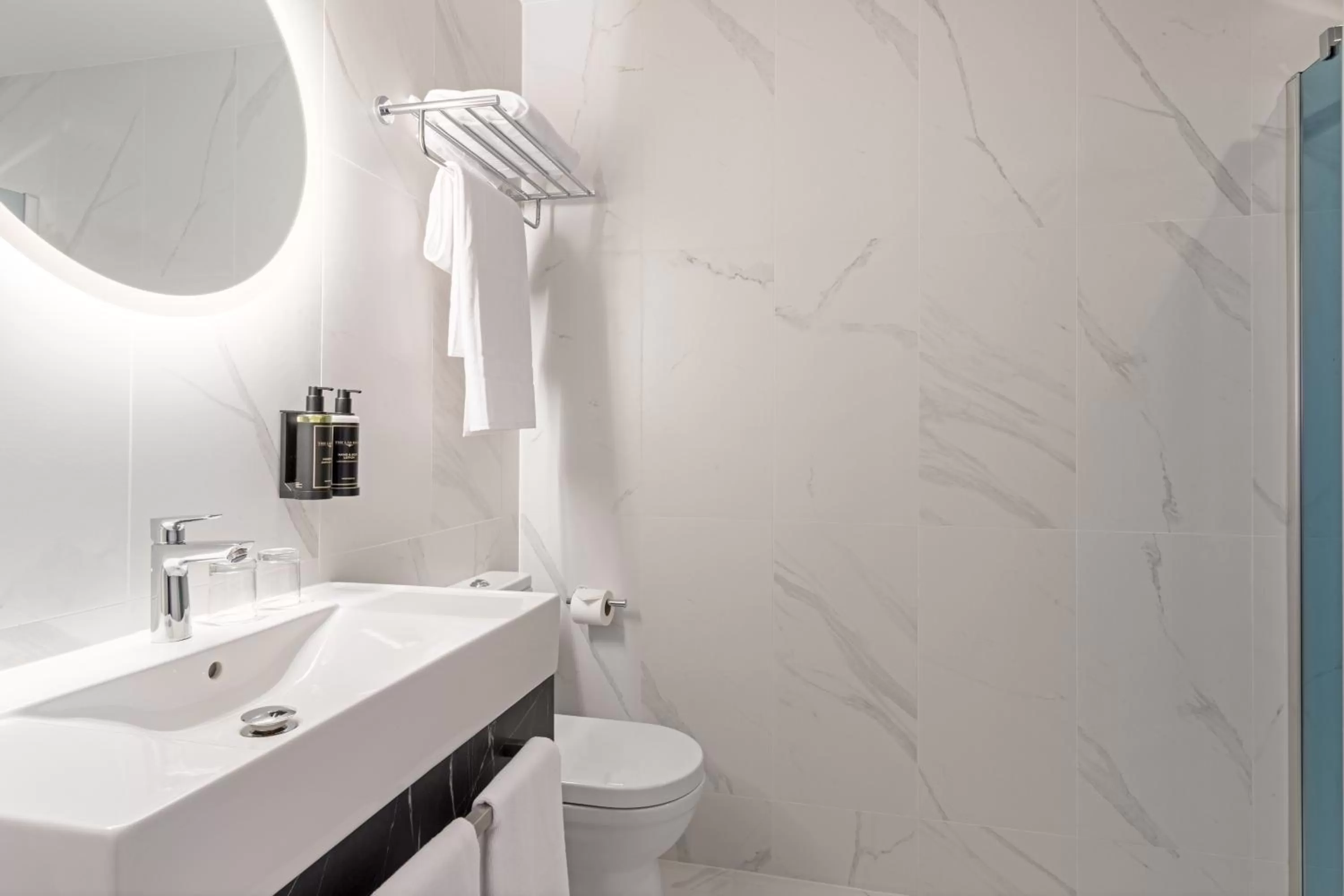 Bathroom in Ikonik Gran Vía