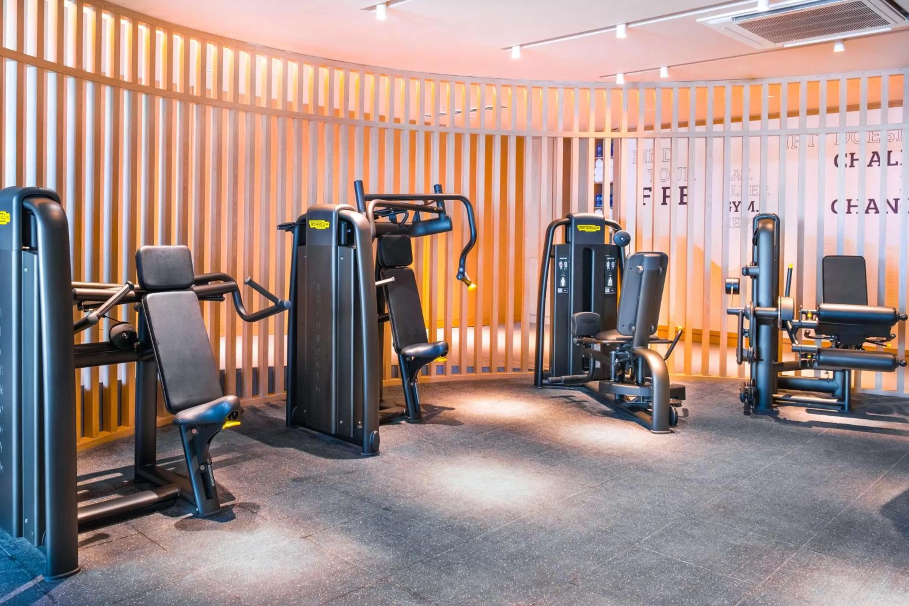 Fitness centre/facilities in Hilton Kinshasa