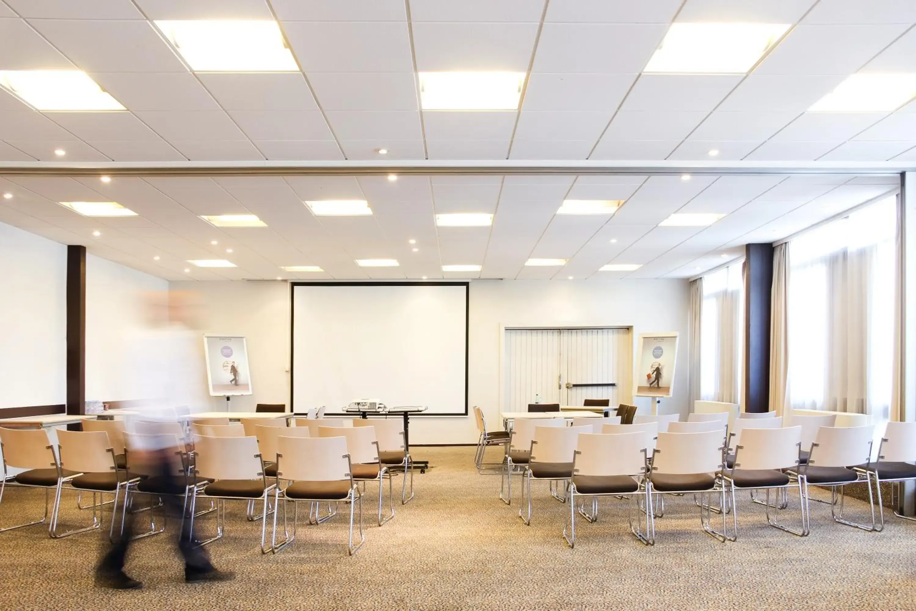 Meeting/conference room in Novotel Marseille Est