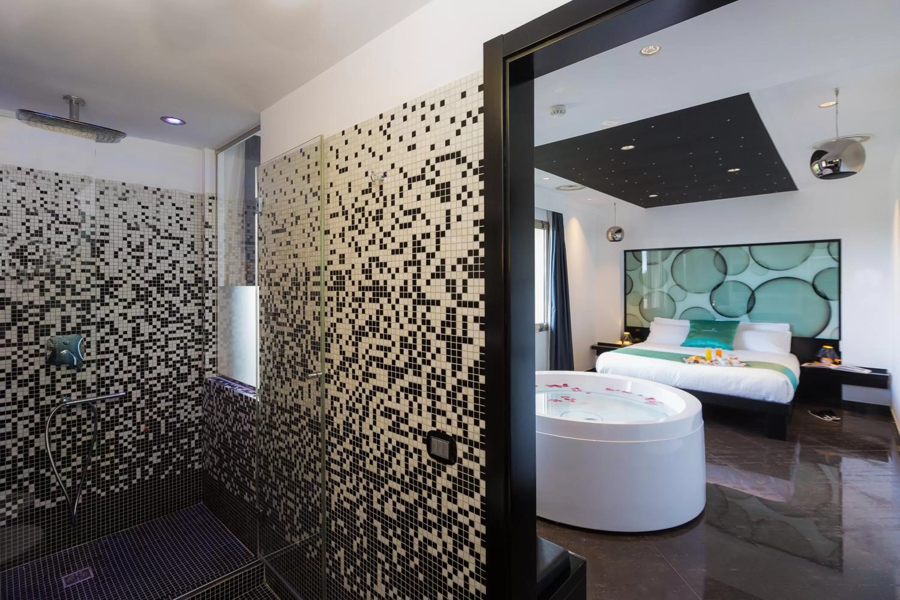 Bathroom in JC Hotel