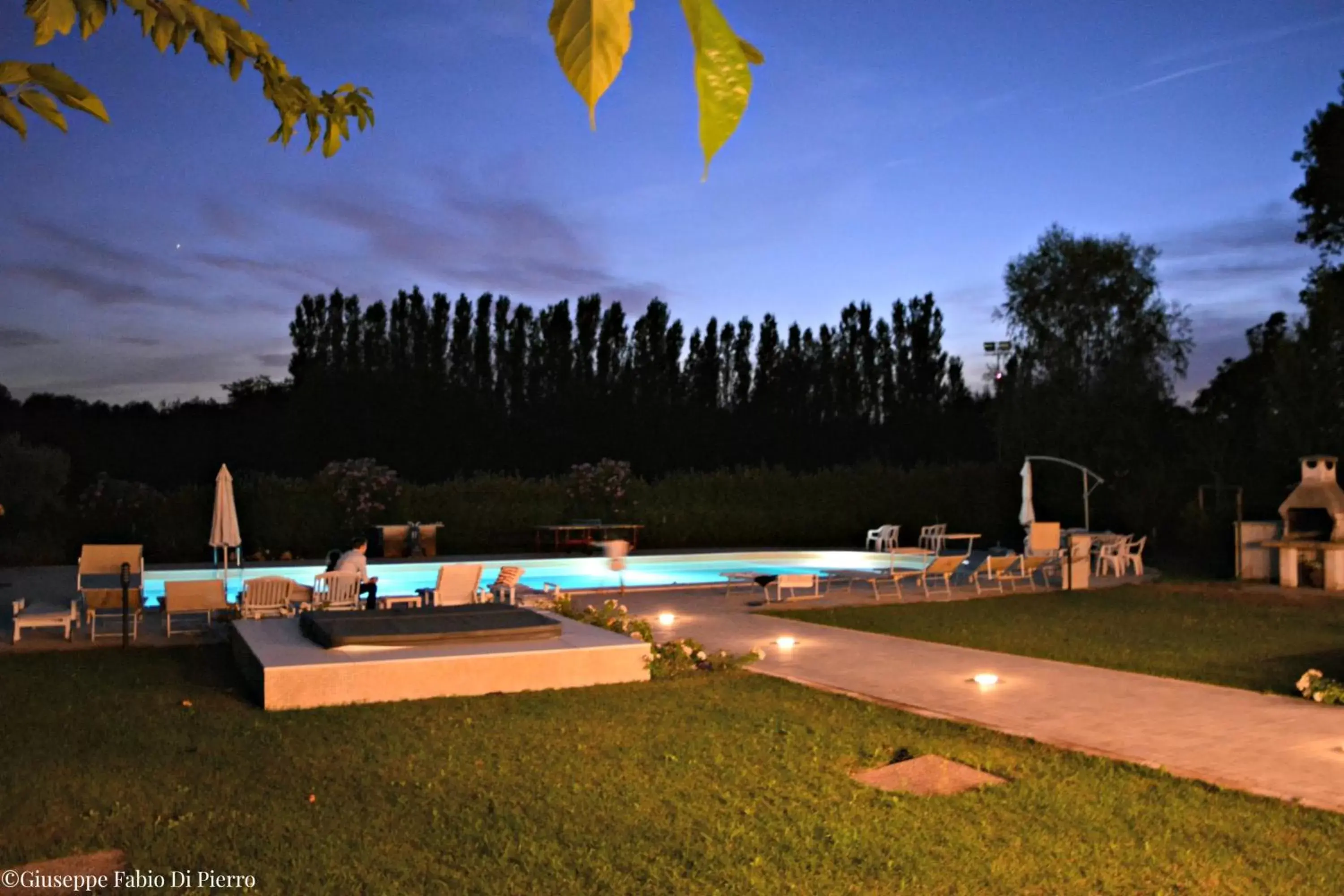 Property building, Swimming Pool in Bed & Breakfast Case Osti