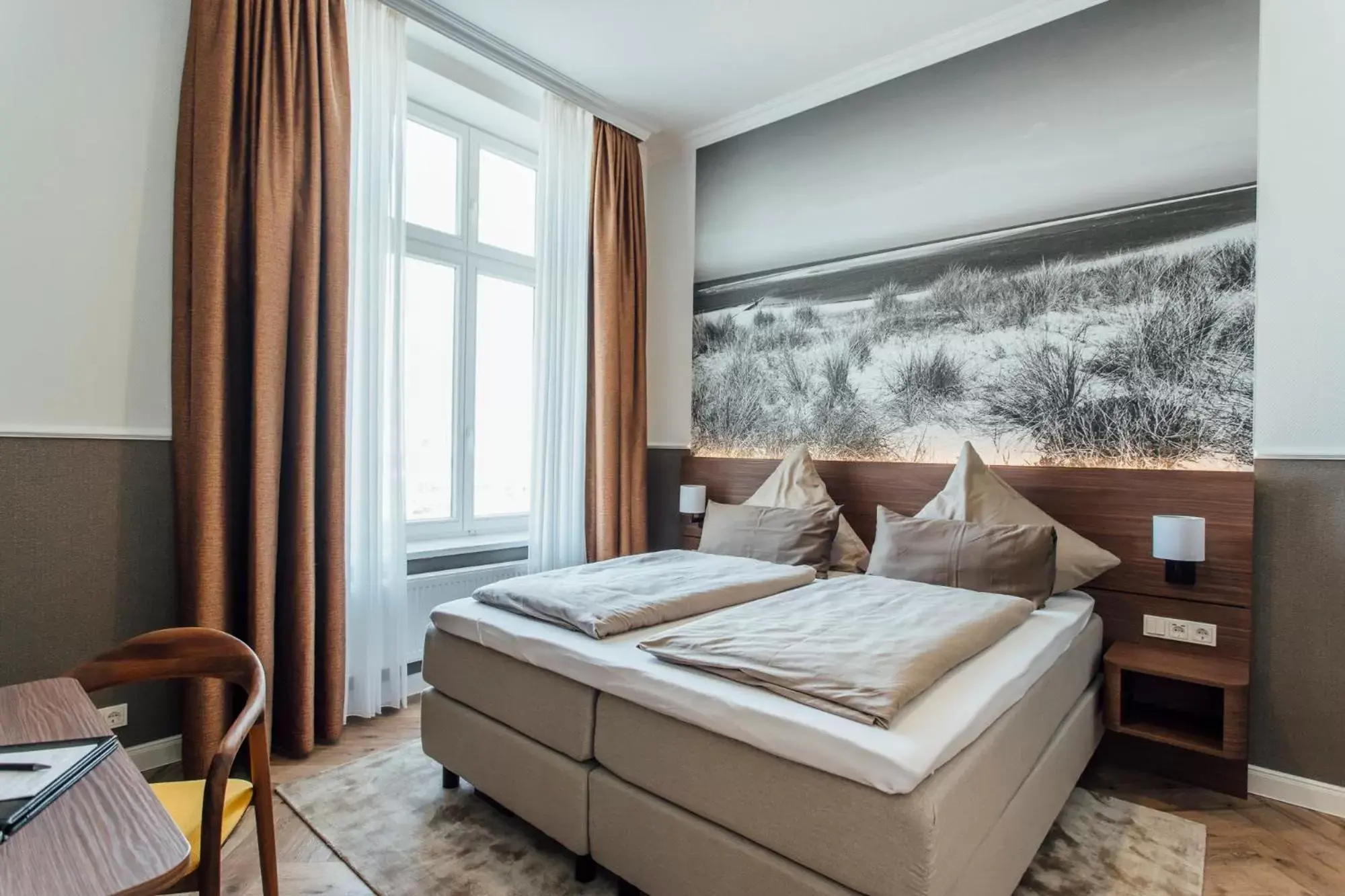 Double Room - Disability Access in Strandhotel Hohenzollern Double Room - Disability Access in Strandhotel Hohenzollern