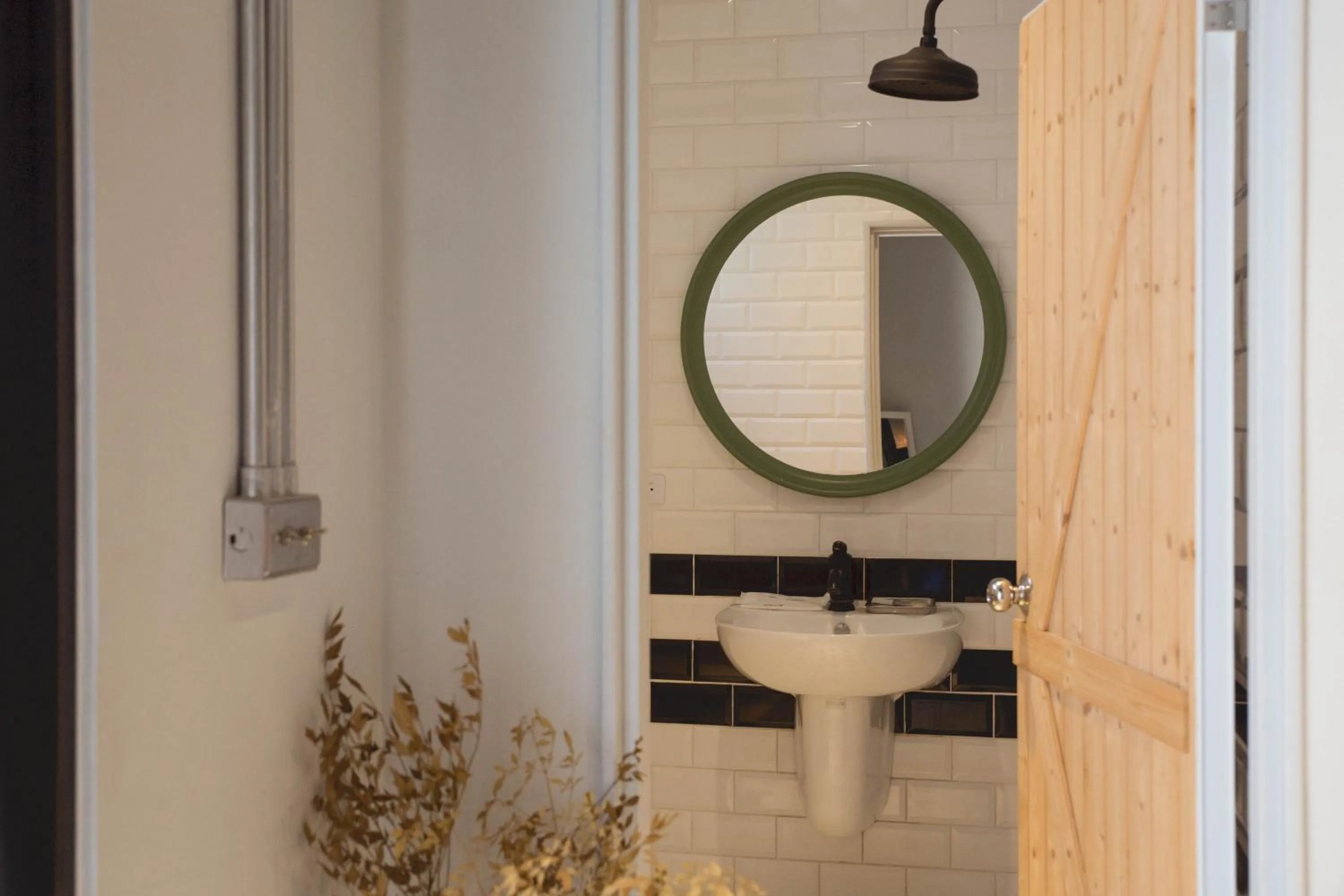 被愛咖啡小旅館 Birdeye Garden