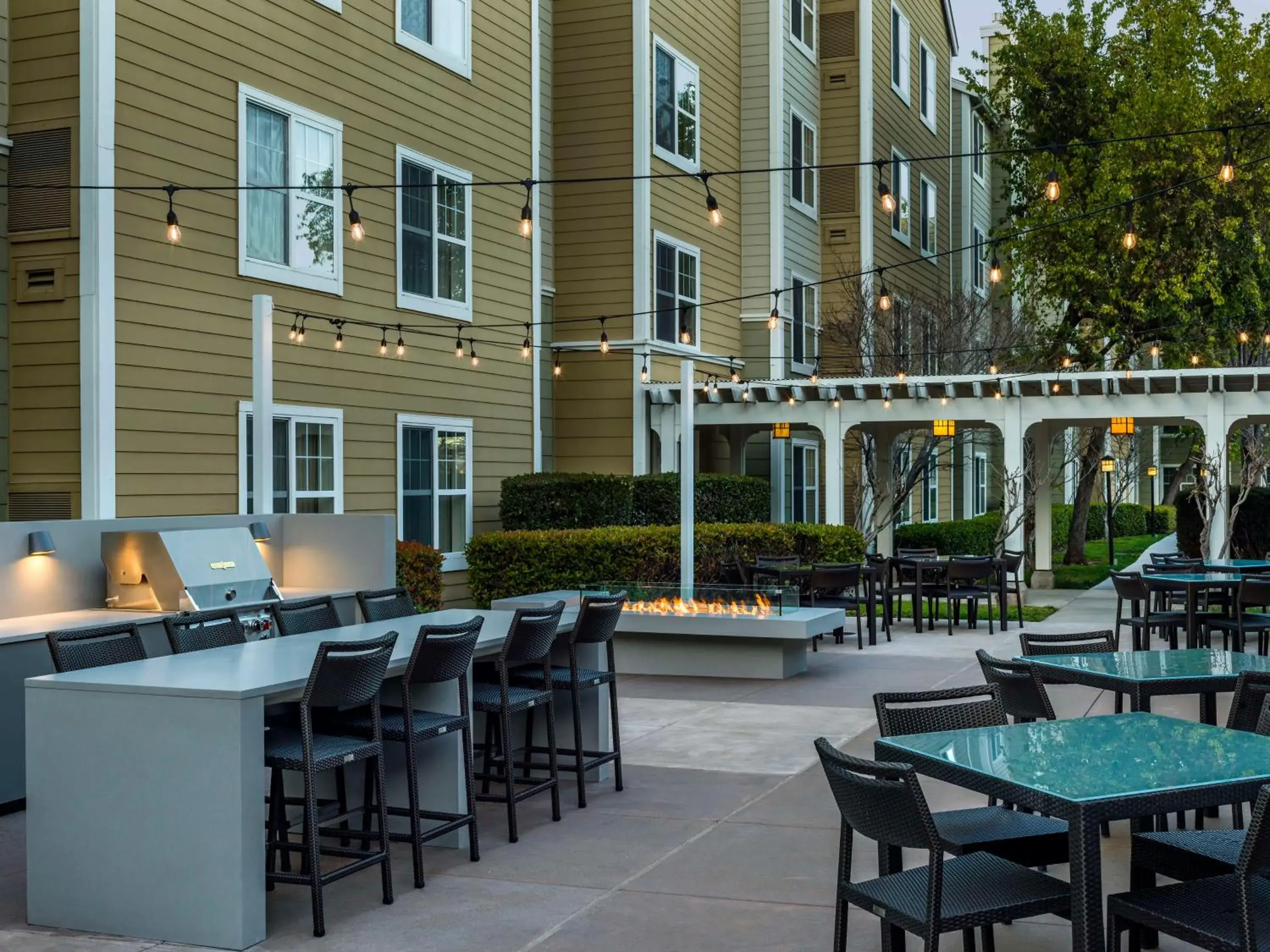 Patio in Homewood Suites by Hilton Newark Fremont