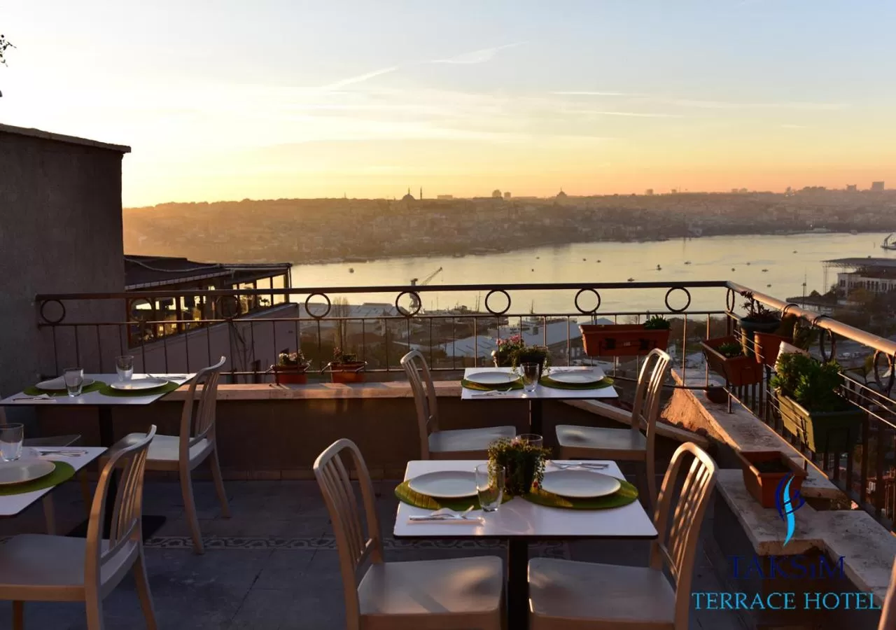 Day, Restaurant/Places to Eat in Taksim Terrace Hotel