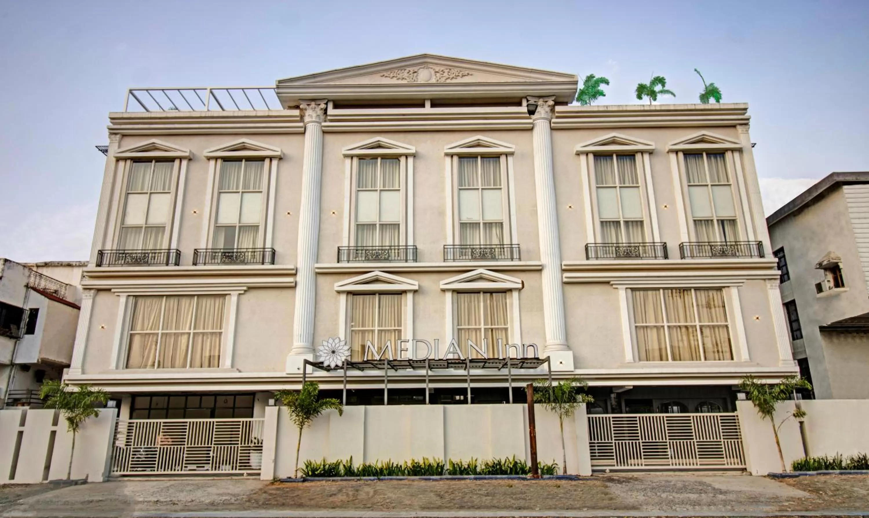 Facade/entrance in Treebo Premium Median Inn