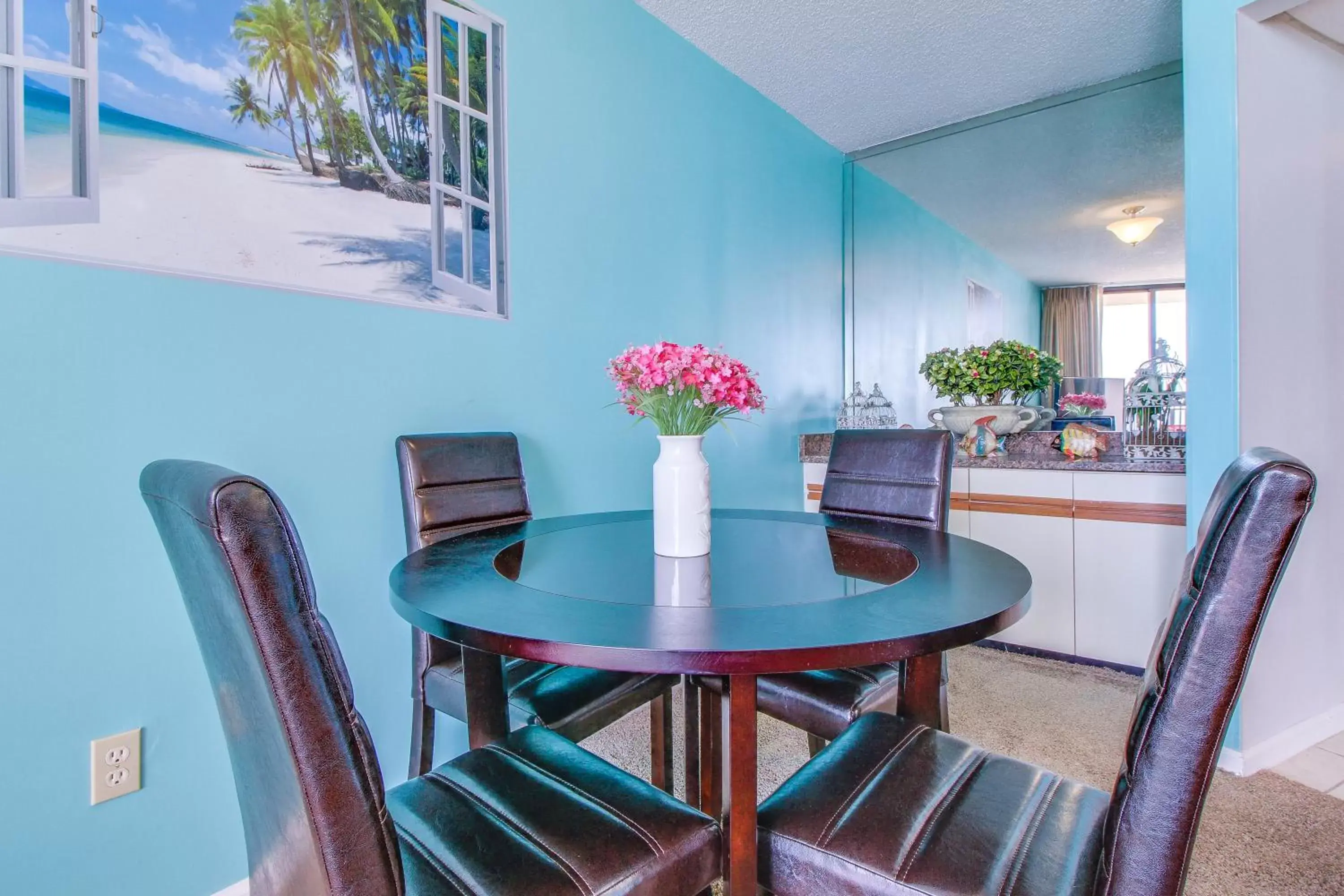 Dining Area in 1105 Edgewater Tower 3