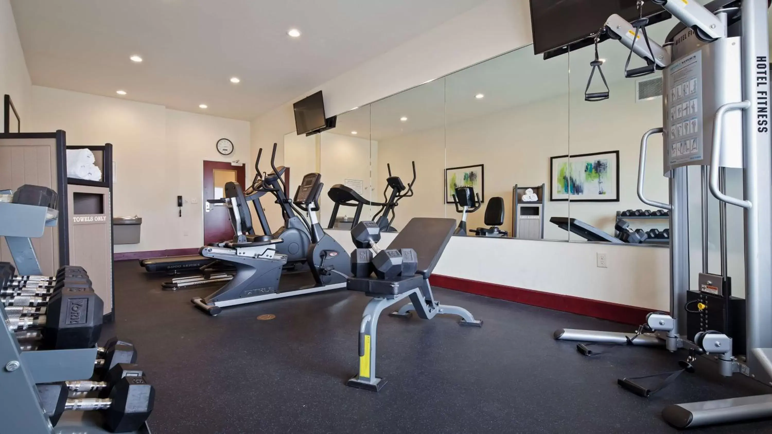 Fitness centre/facilities, Fitness Center/Facilities in Best Western Plus Pratt