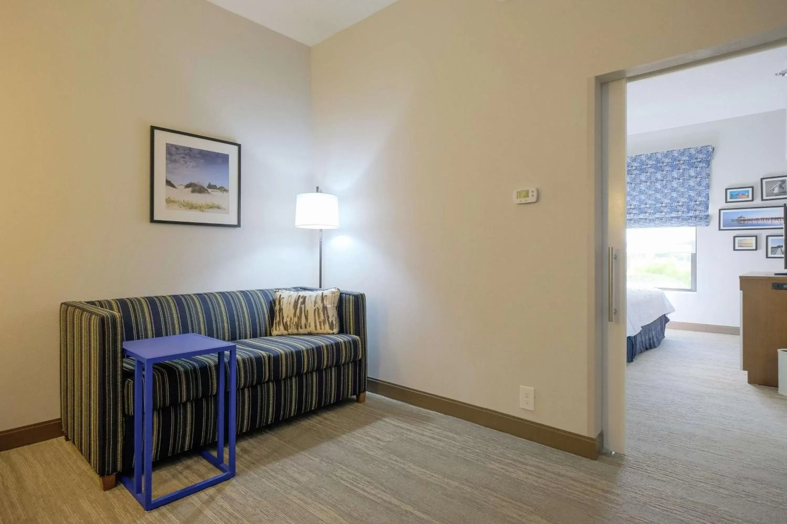 Living room, Seating Area in Hampton Inn Edenton