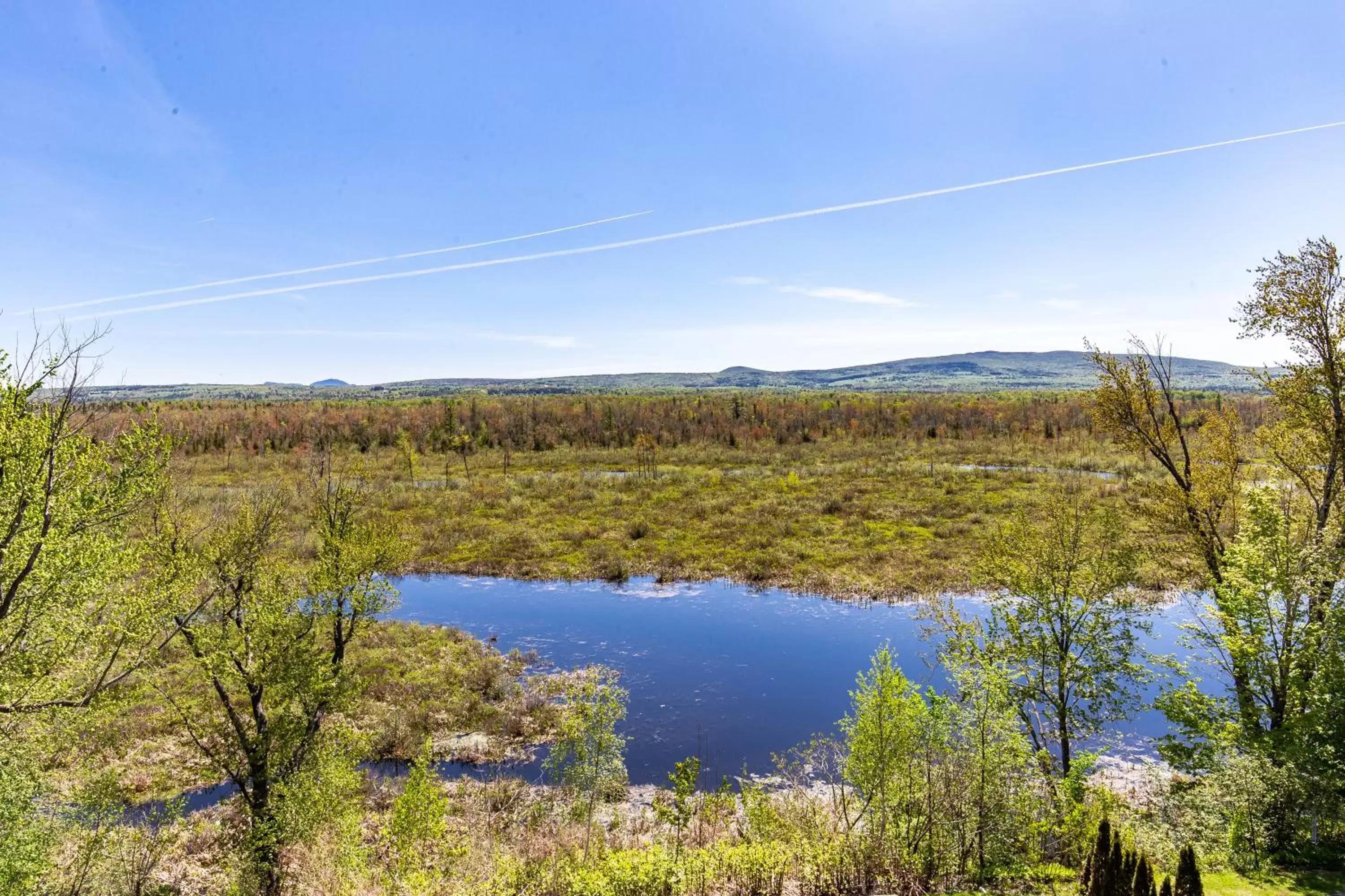 River view, Natural Landscape in Hotel Lac Brome