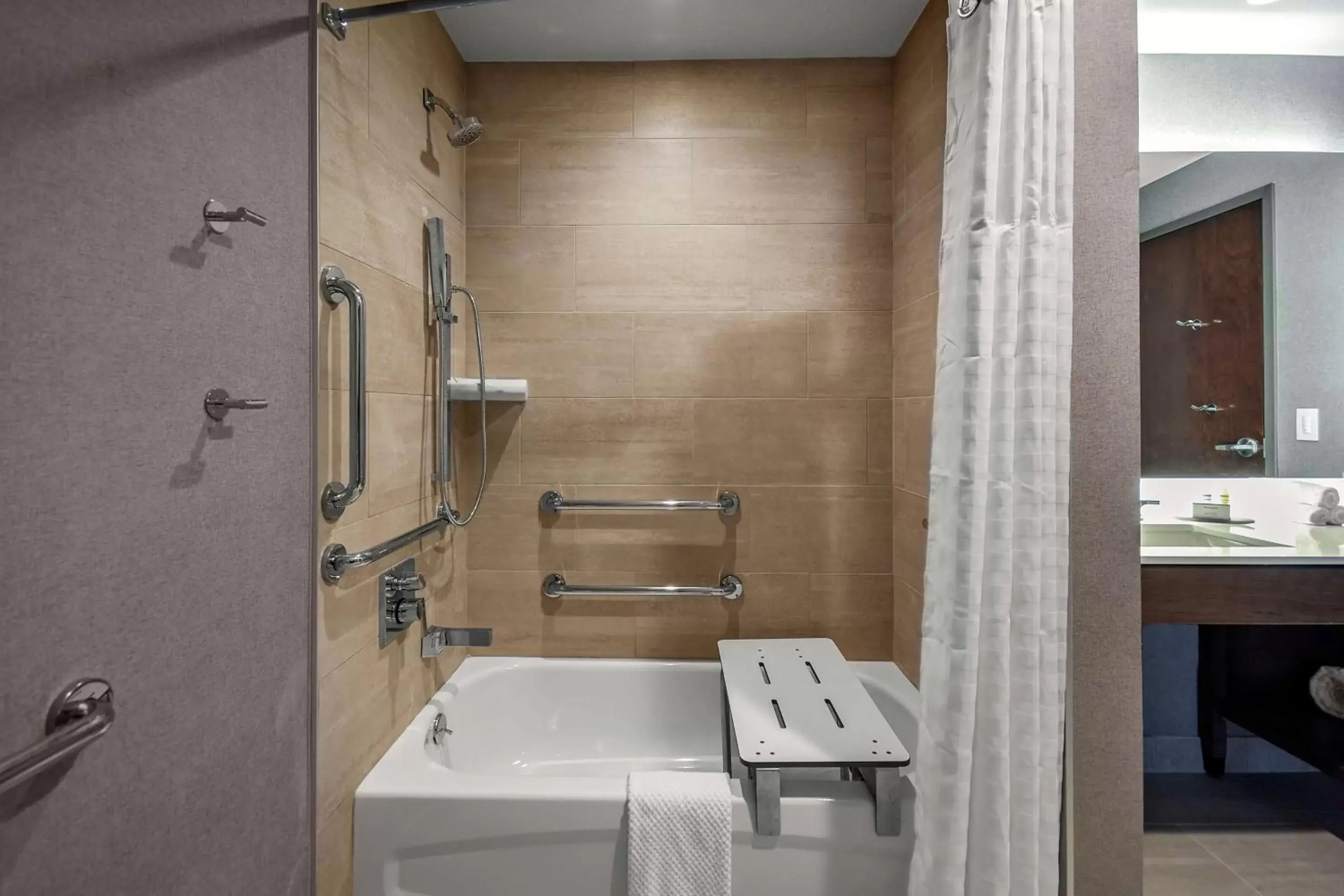 Bathroom in Embassy Suites by Hilton Jonesboro Red Wolf Convention Center Bathroom in Embassy Suites by Hilton Jonesboro Red Wolf Convention Center