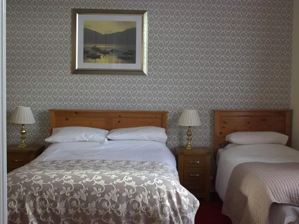 Bedroom, Bed in Ormsgill Inn