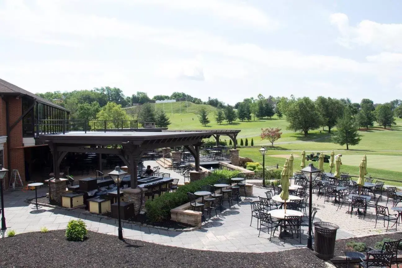 Patio, Restaurant/Places to Eat in Heritage Hills Golf Resort & Conference Center
