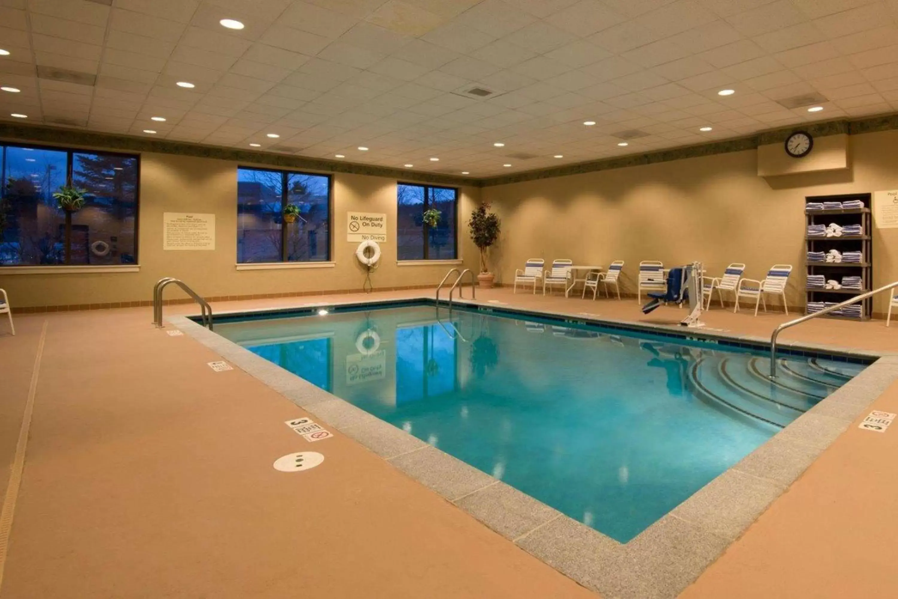 Pool view, Swimming Pool in Hampton Inn White River Junction