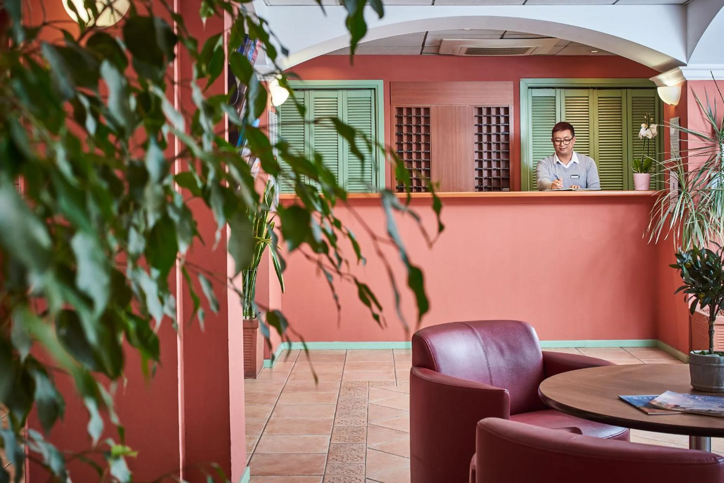 Lobby or reception in Campanile Hotel Nice Centre Acropolis
