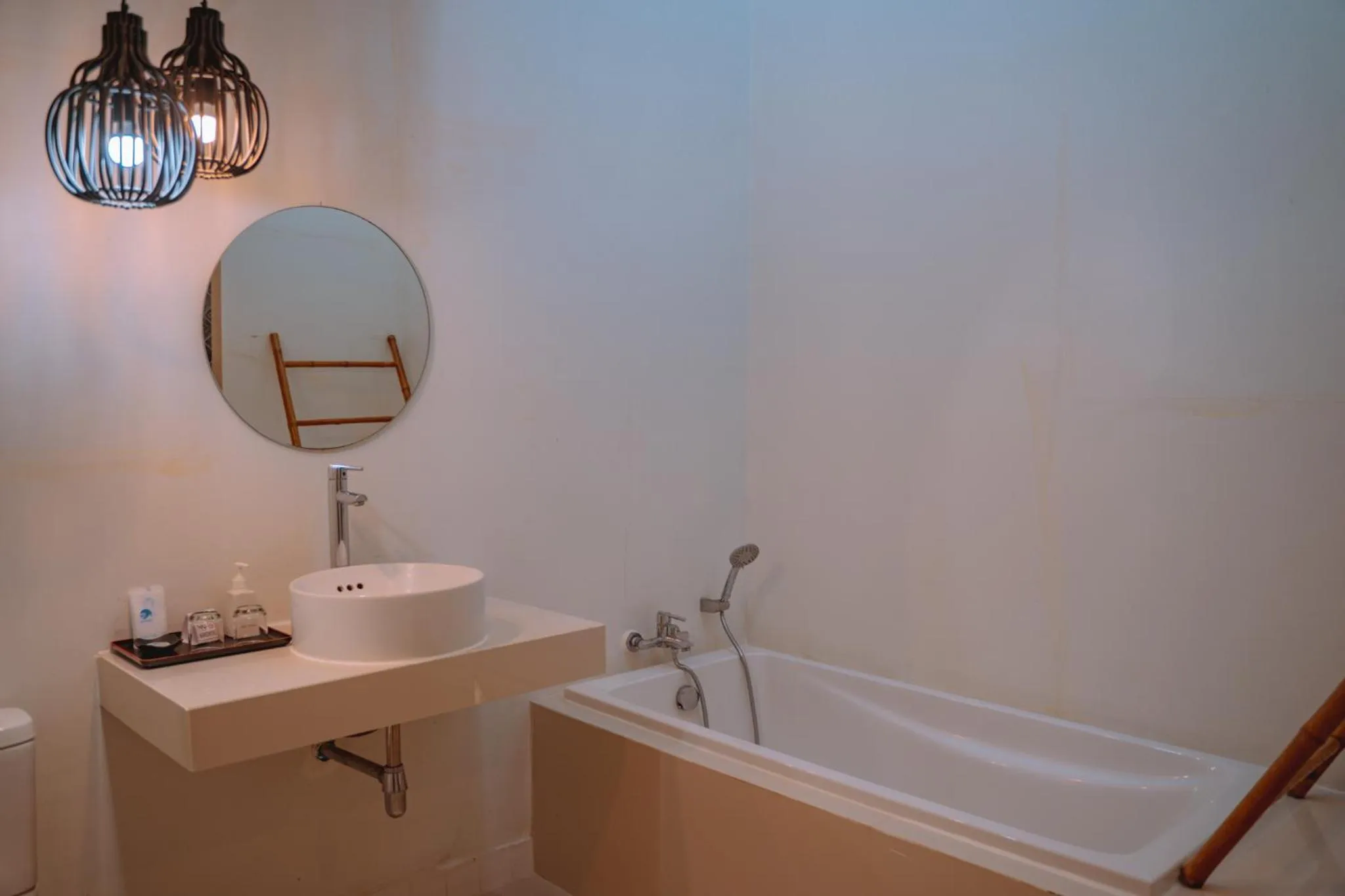 Bath in Chaolao Tosang Beach Hotel