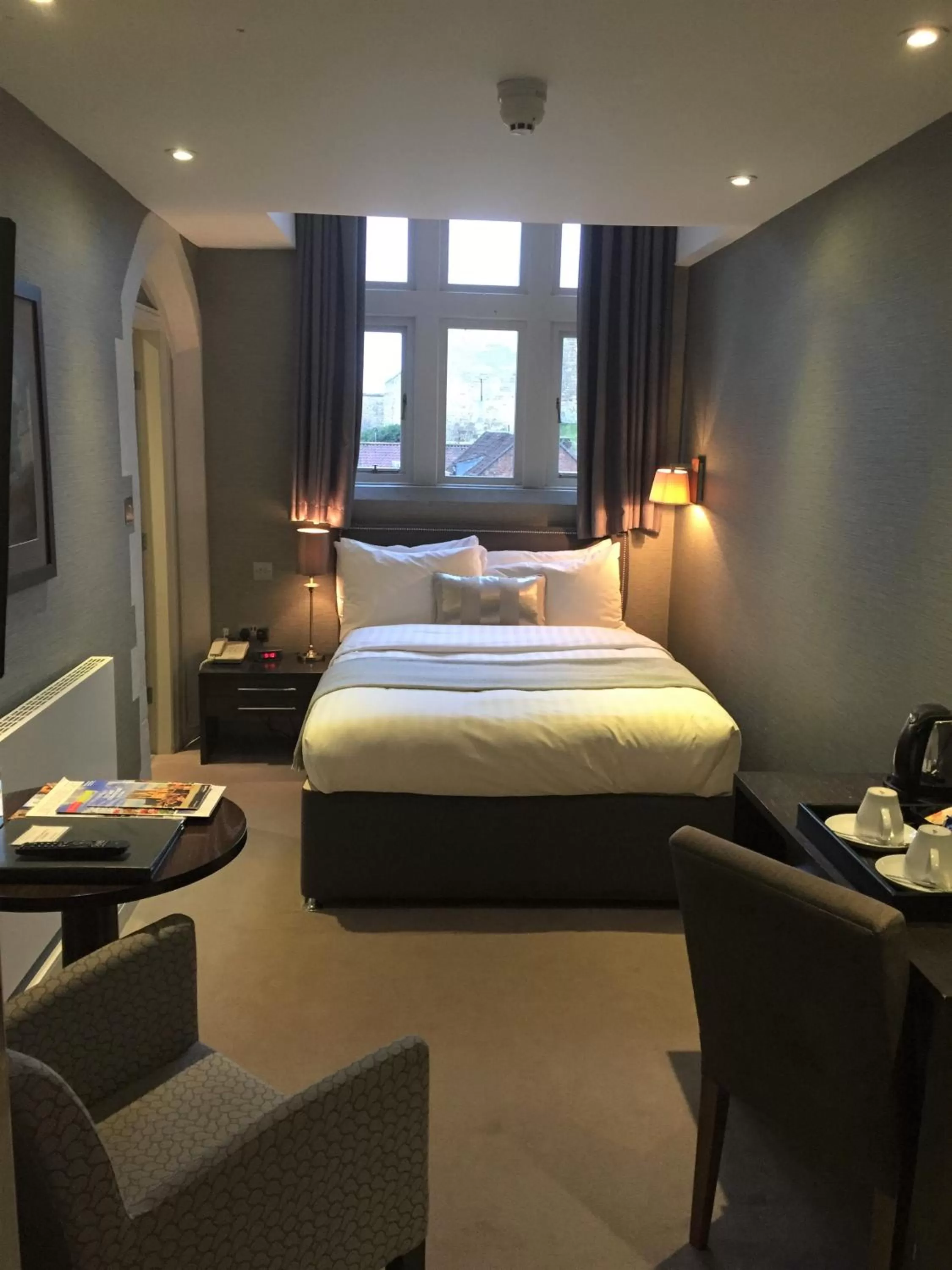 Photo of the whole room in Castle Hotel & Apartments