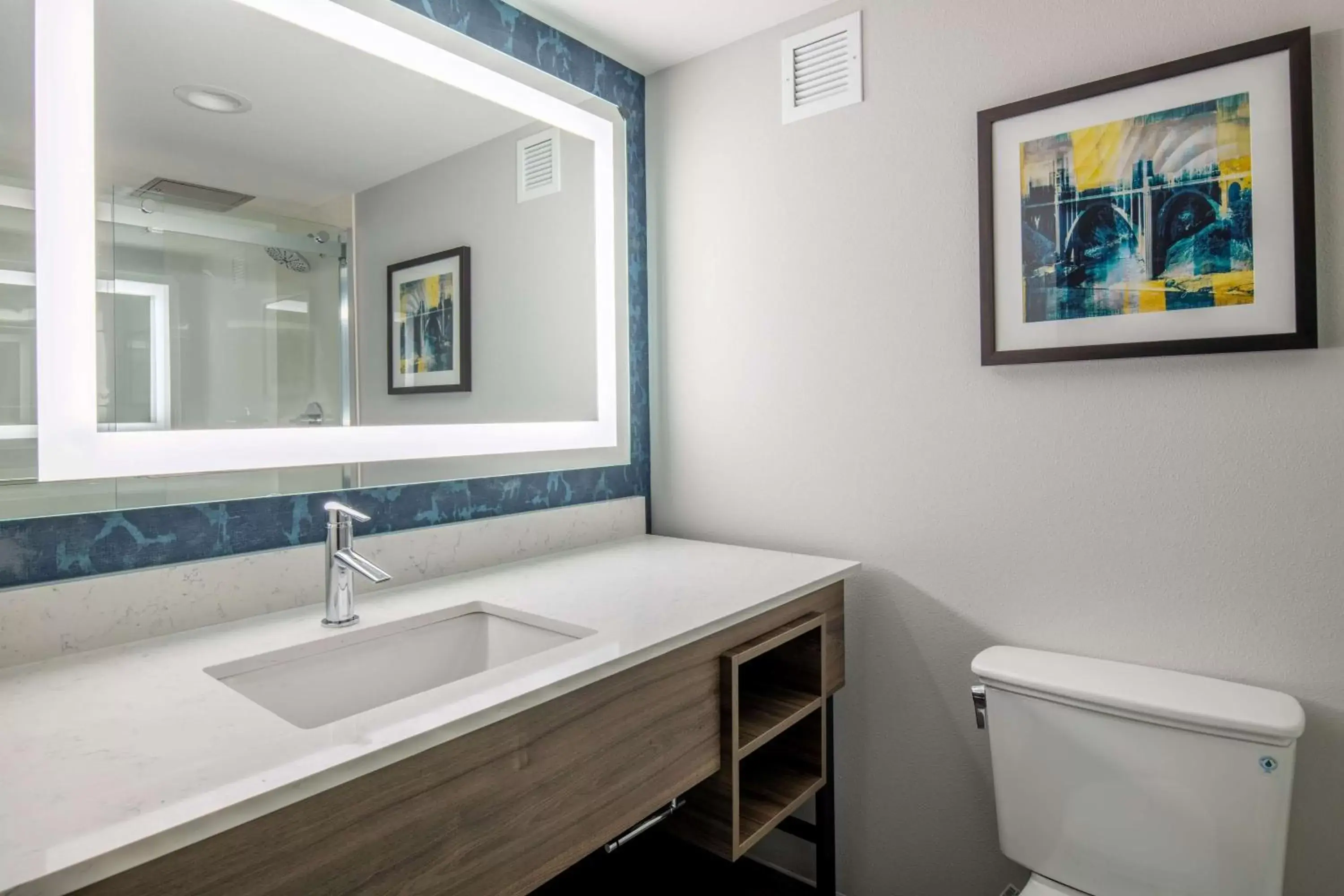 Bathroom in La Quinta Inn & Suites by Wyndham Spokane Downtown
