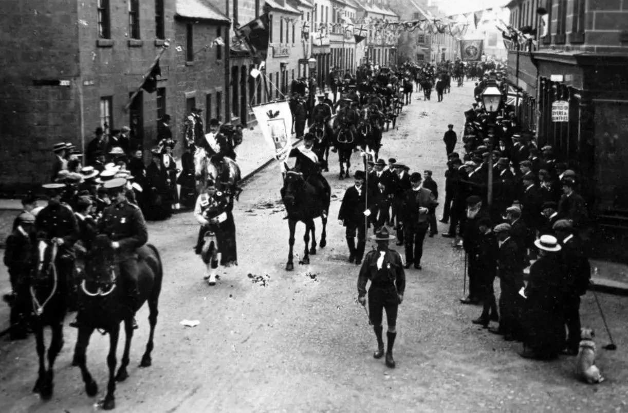 Horseback Riding in Nithsdale Hotel