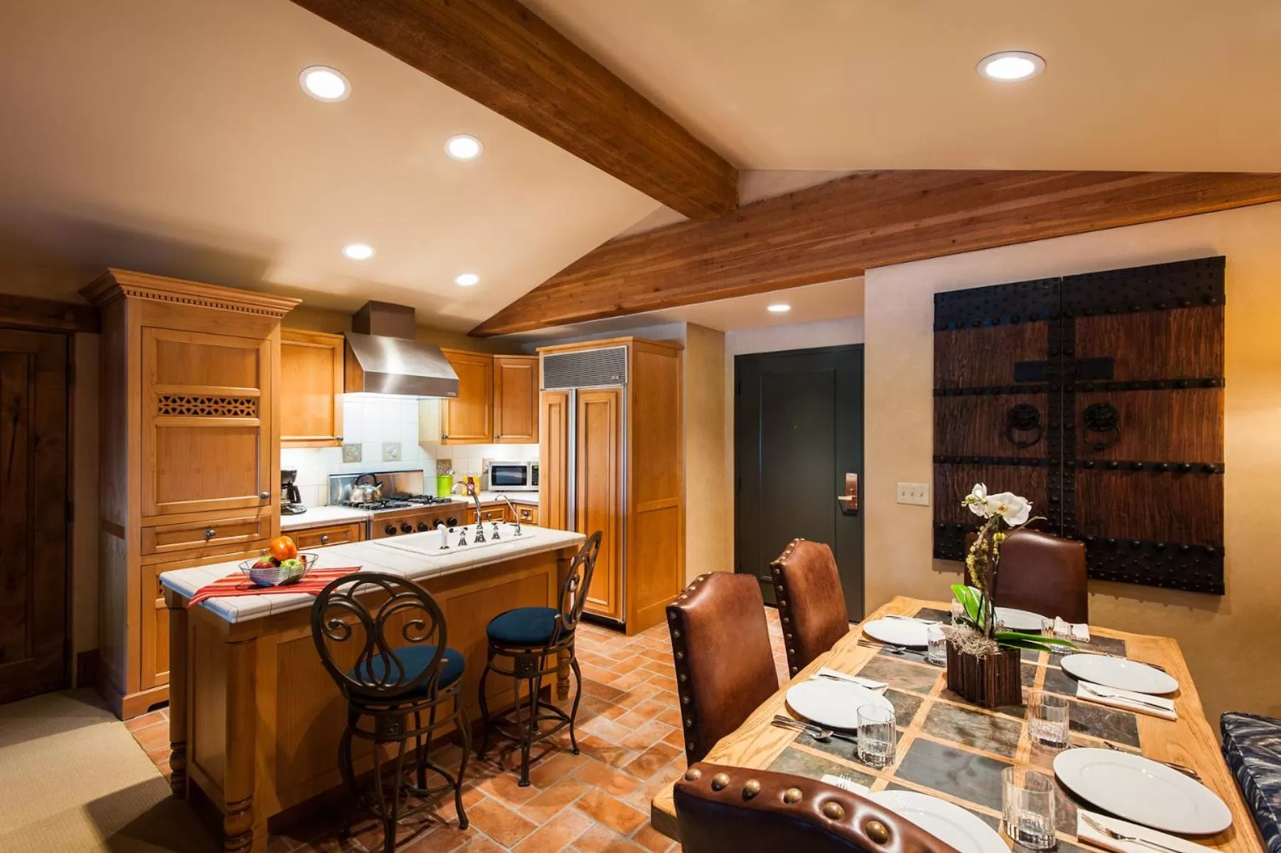 Kitchen or kitchenette in The Chateaux Deer Valley