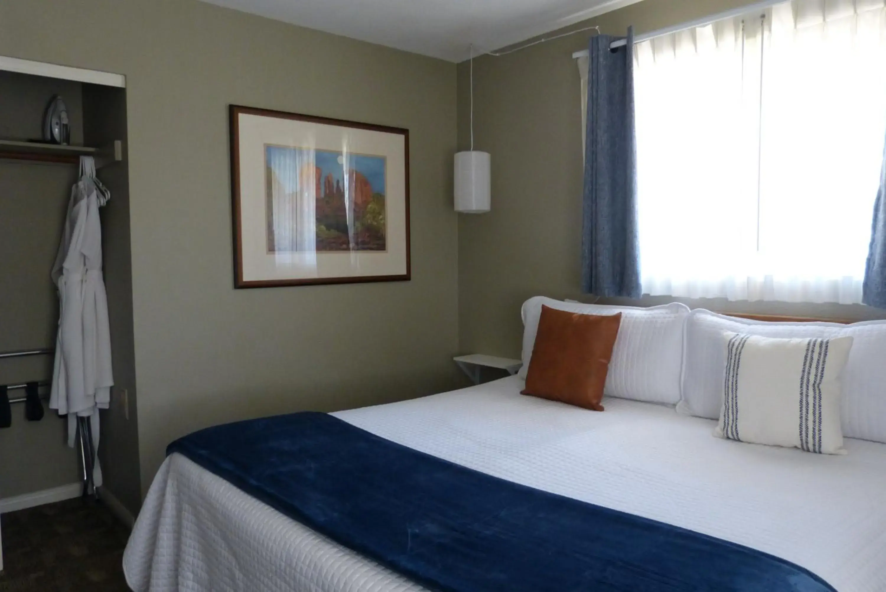 Bed in Baby Quail Inn Bed in Baby Quail Inn