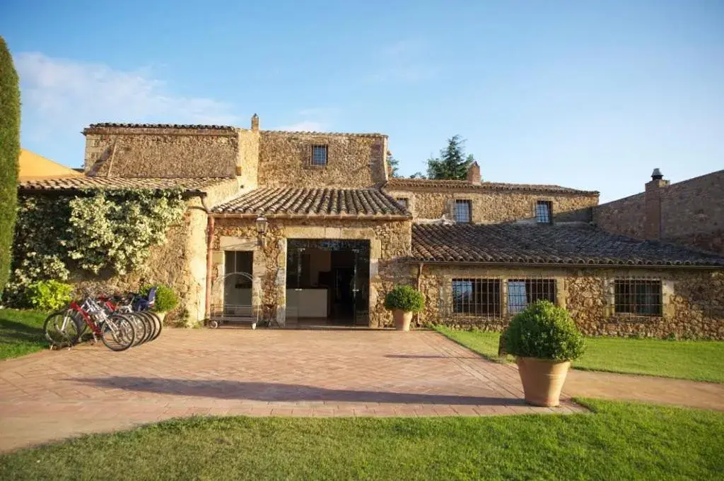 Facade/entrance in Mas Salvi Country Boutique Hotel Facade/entrance in Mas Salvi Country Boutique Hotel