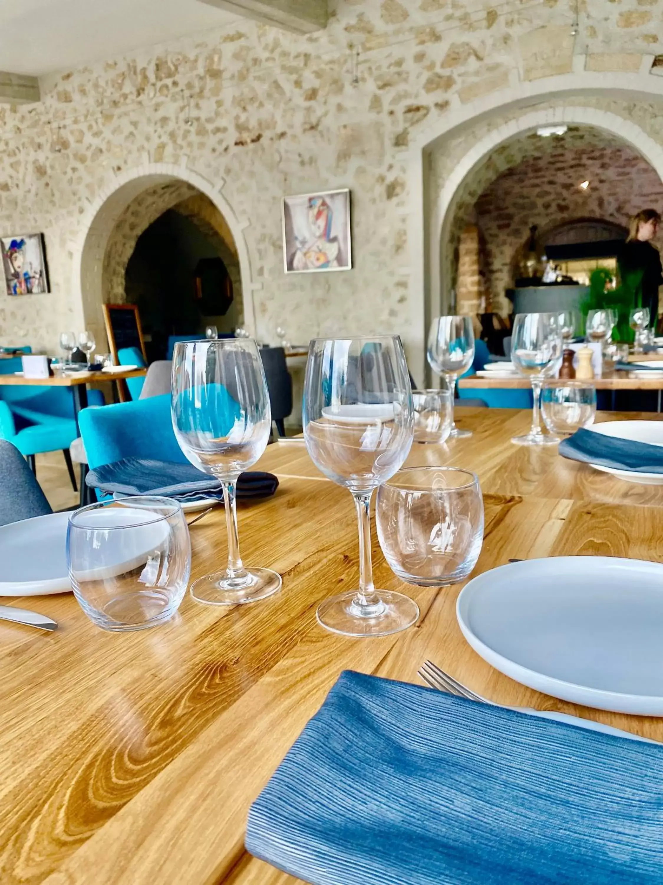 Restaurant/Places to Eat in Auberge du Vieux Château