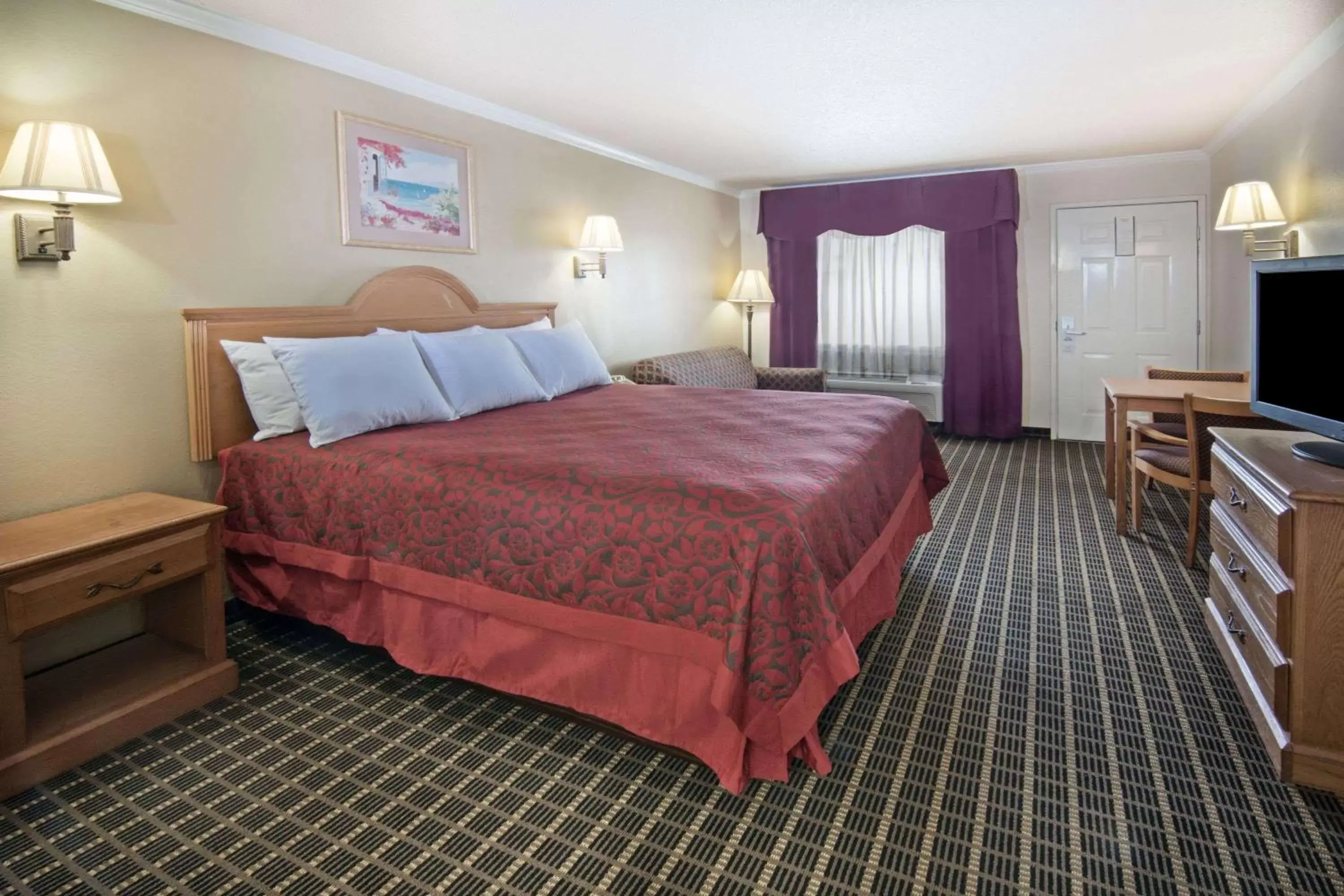 Photo of the whole room, Bed in Days Inn by Wyndham San Antonio Interstate Hwy 35 North