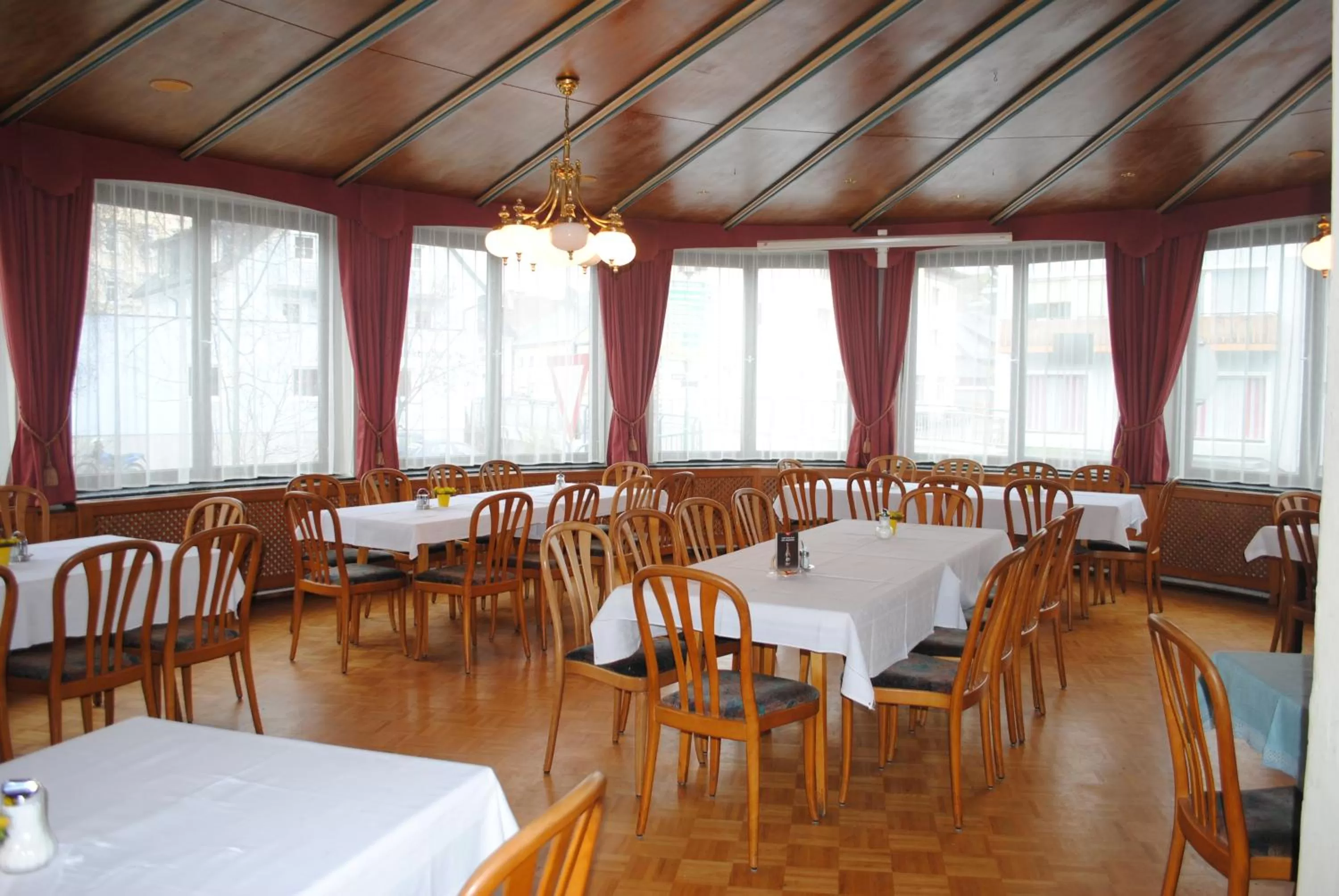 Restaurant/places to eat in Gasthof Knappenwirt