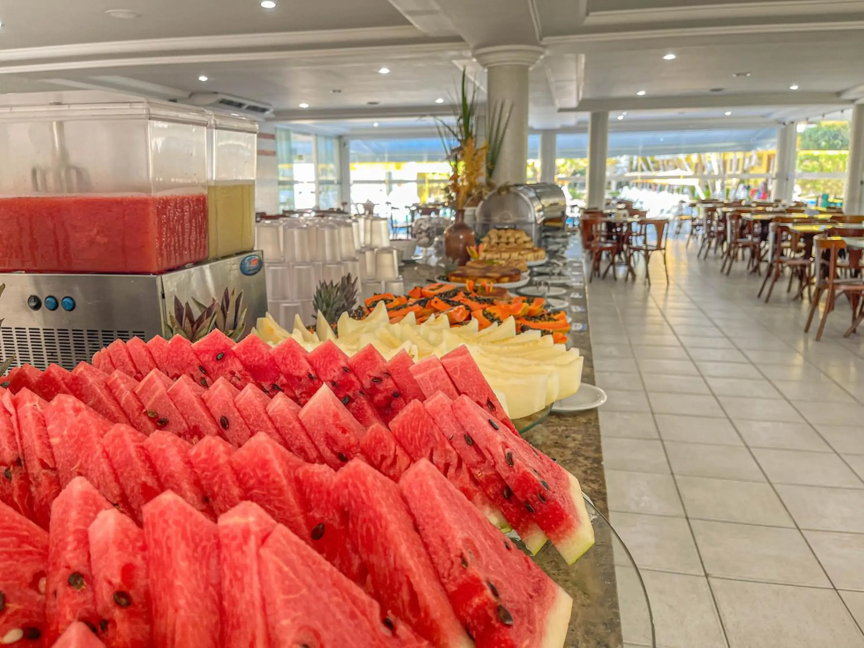 Buffet breakfast in Sunshine Praia Hotel