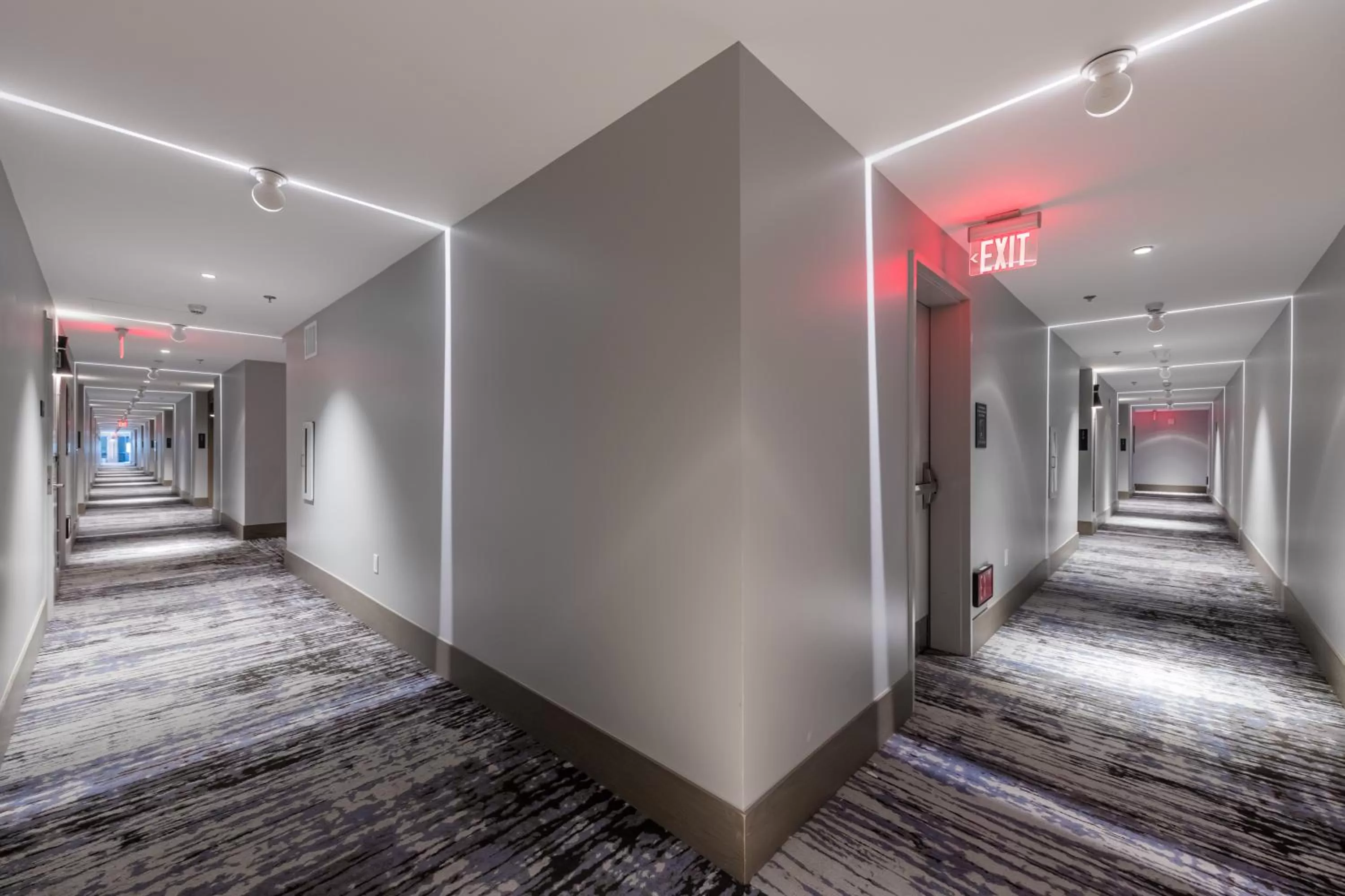 Property building in Shashi Hotel Mountain View Palo Alto