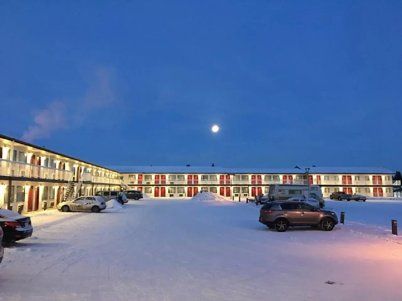 Property Building in Red Deer Inn & Suites