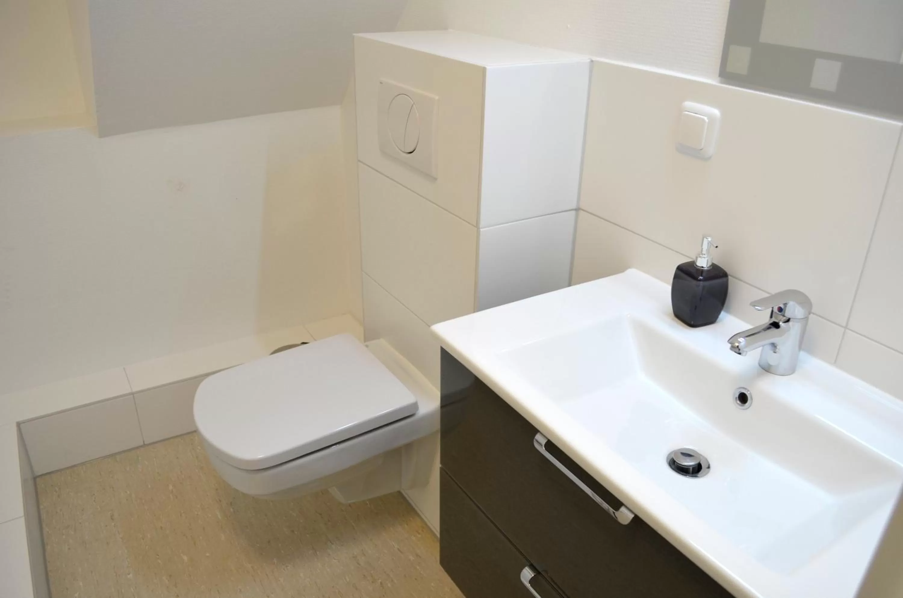 Toilet in Hana Aparthotel