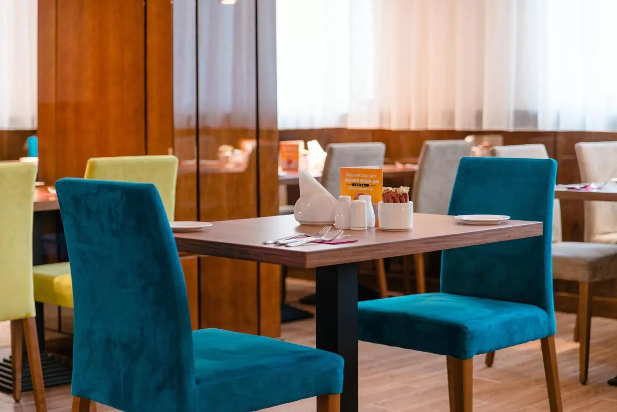 Restaurant/Places to Eat in Holiday Inn Aktau, an IHG Hotel