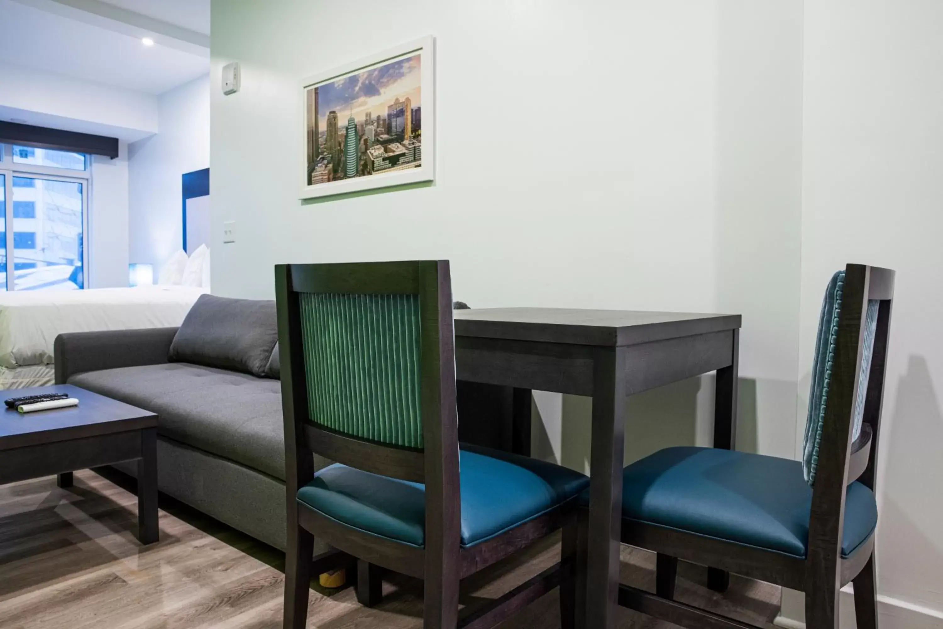 Dining Area in Peachtree Suites - Jersey City