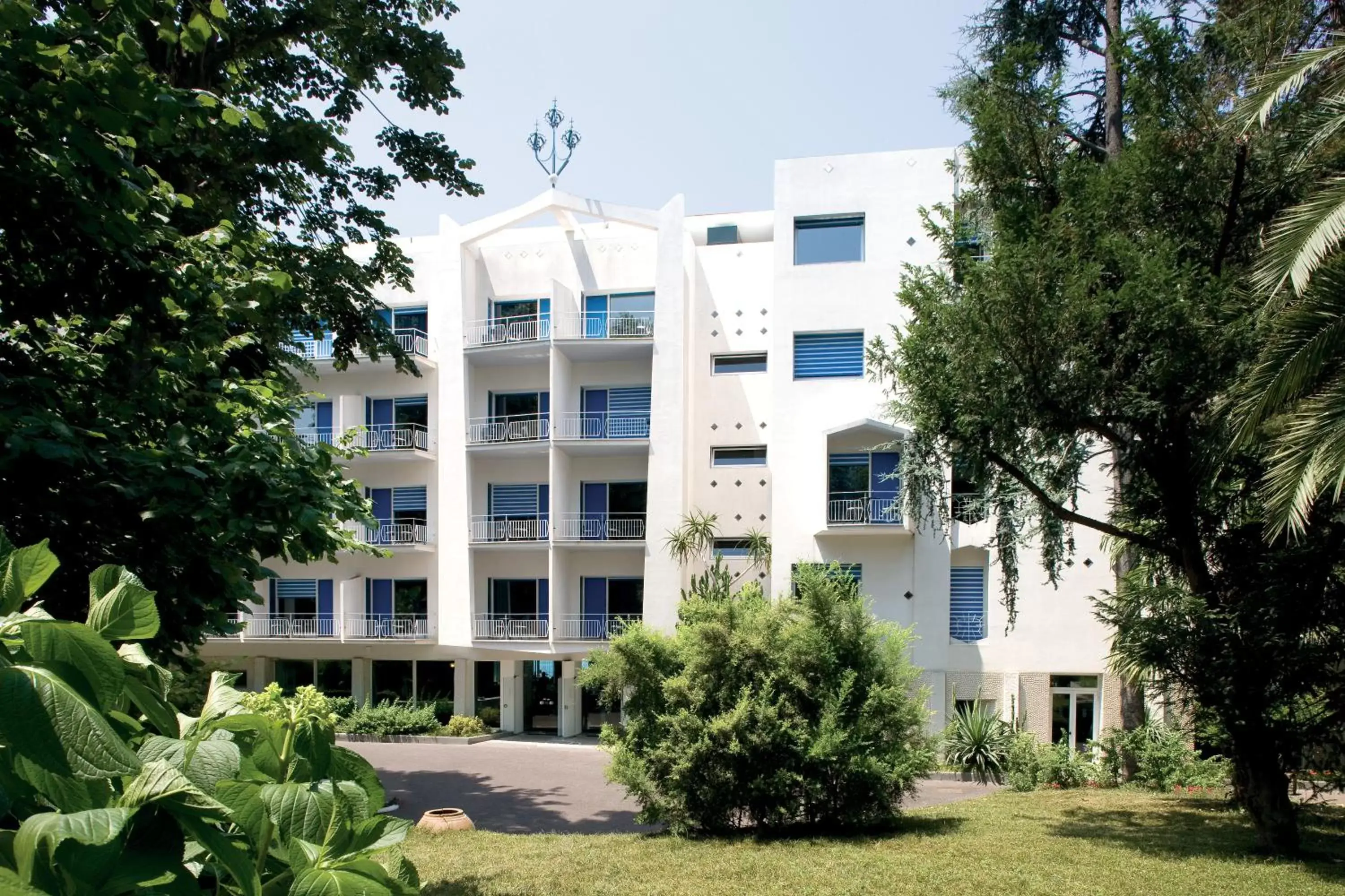 Facade/entrance, Property Building in Parco dei Principi