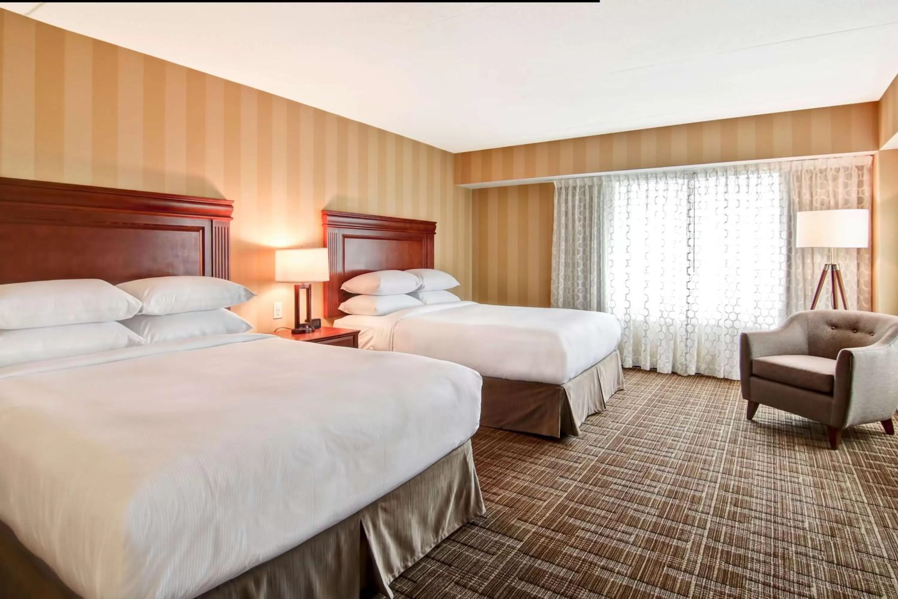 Bed in DoubleTree Fallsview Resort & Spa by Hilton - Niagara Falls
