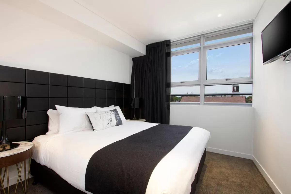 Bed in Silkari Suites at Chatswood